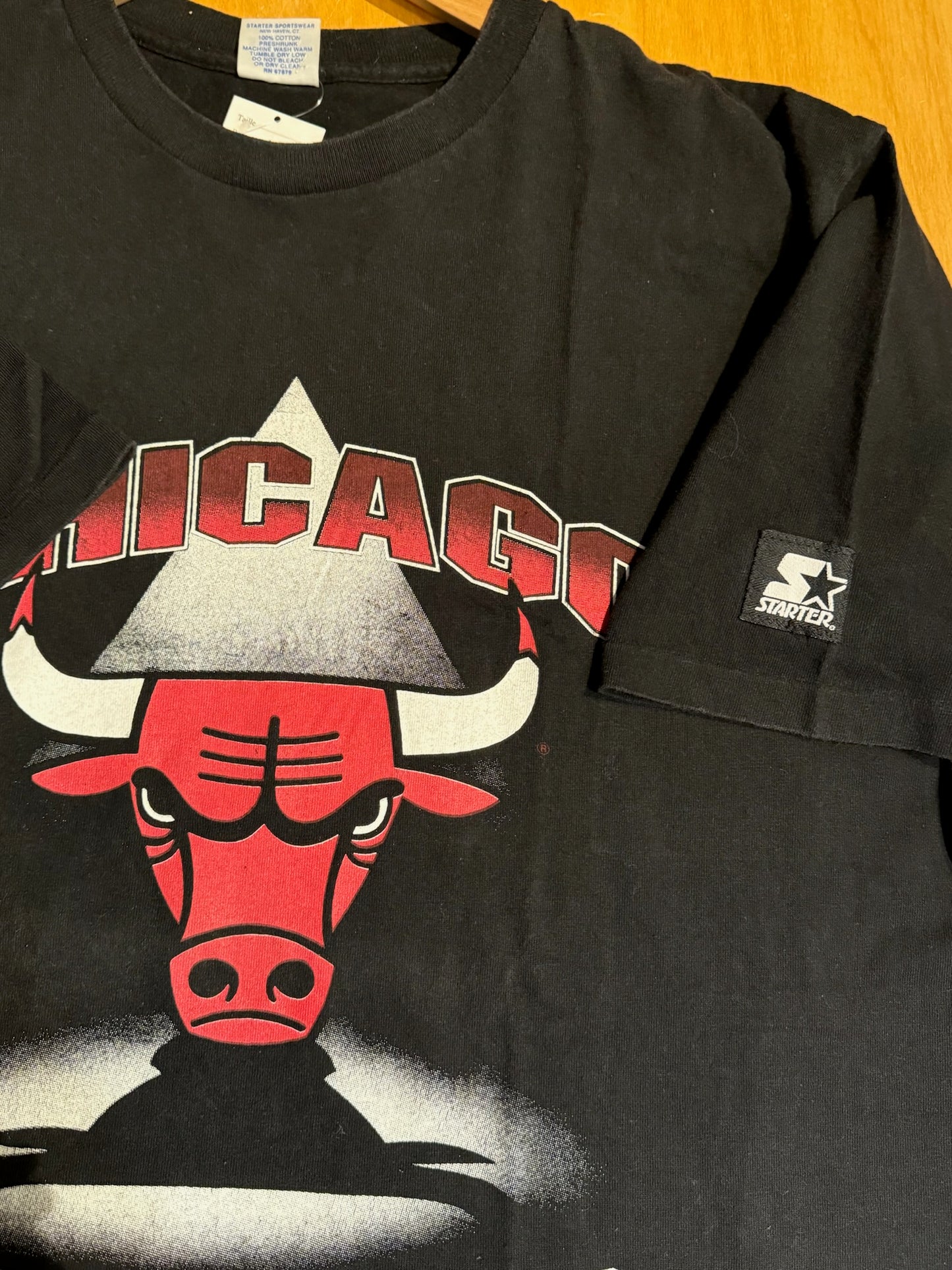VINTAGE 90s CHICAGO BULLS STARTER NBA BASKETBALL T-SHIRT SZ: L