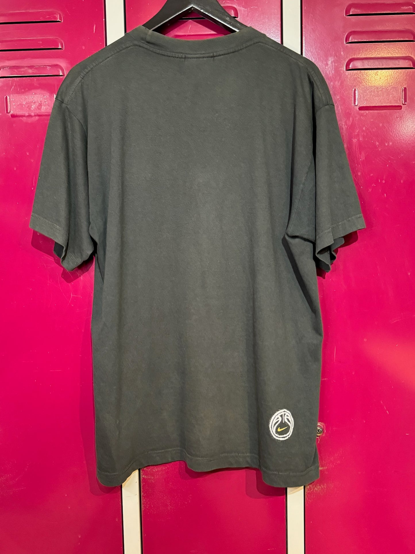 VINTAGE 00s BASKETBALL "PLAYGROUND" T-SHIRT SZ: M