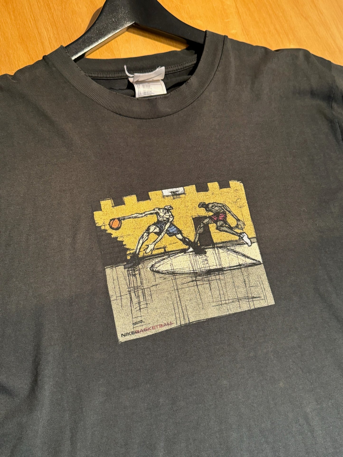 VINTAGE 00s BASKETBALL "PLAYGROUND" T-SHIRT SZ: M