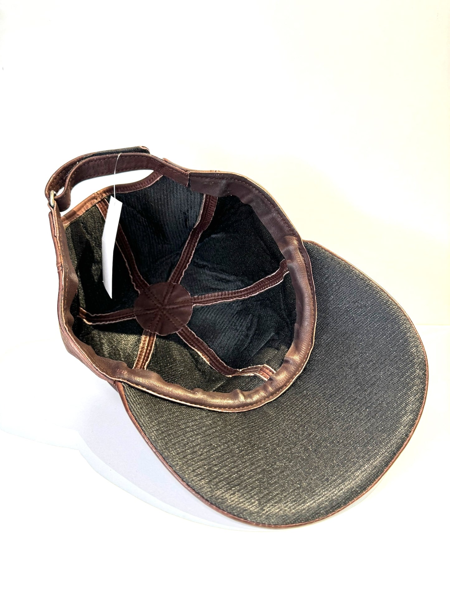 VINTAGE HARLEY DAVIDSON GENUINE LEATHER MOTORCYCLE SCRATCHBACK CAP HAT