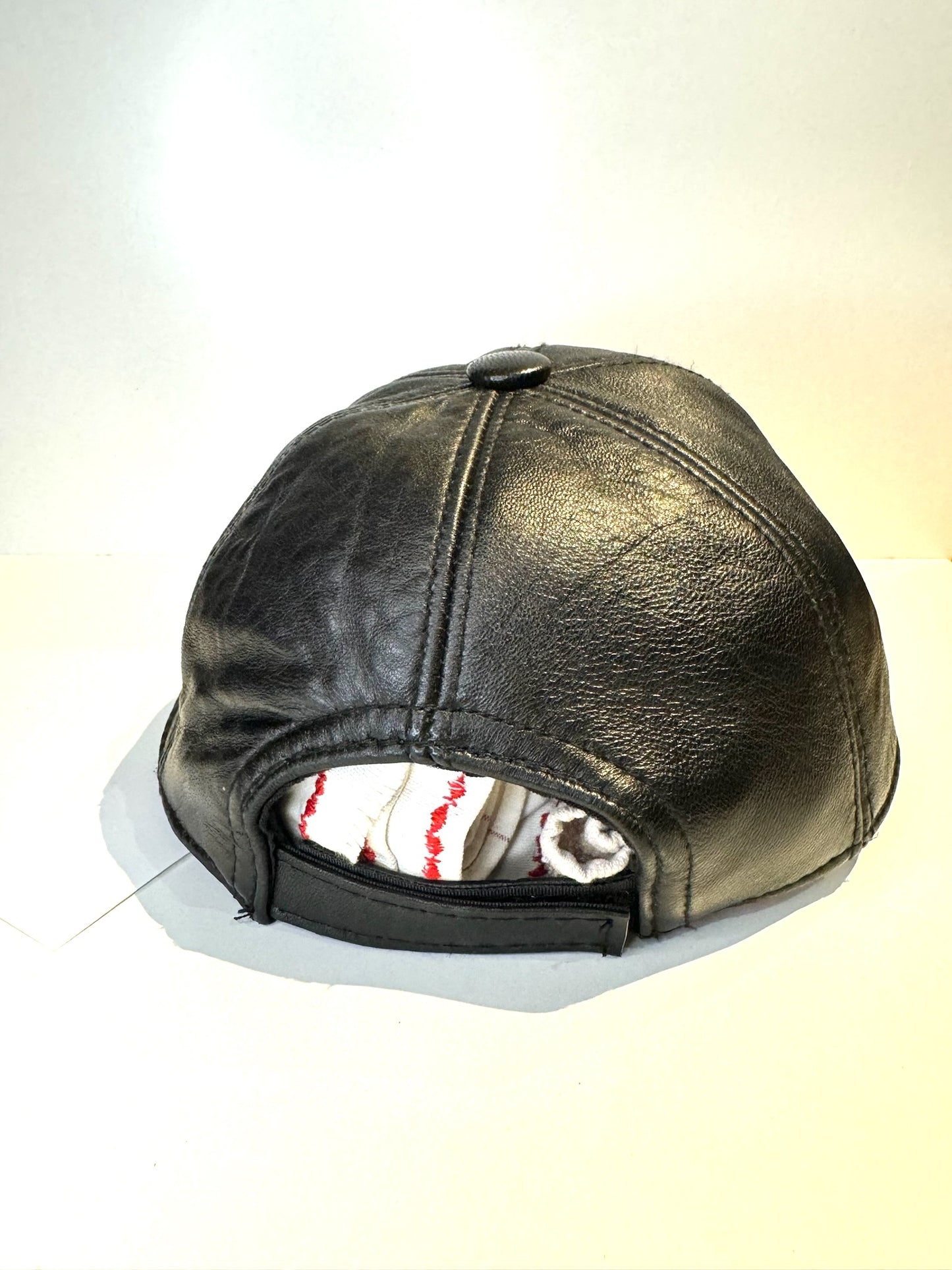 VINTAGE HARLEY DAVIDSON GENUINE LEATHER "LOGO EAGLE" MOTORCYCLE SCRATCHBACK CAP HAT