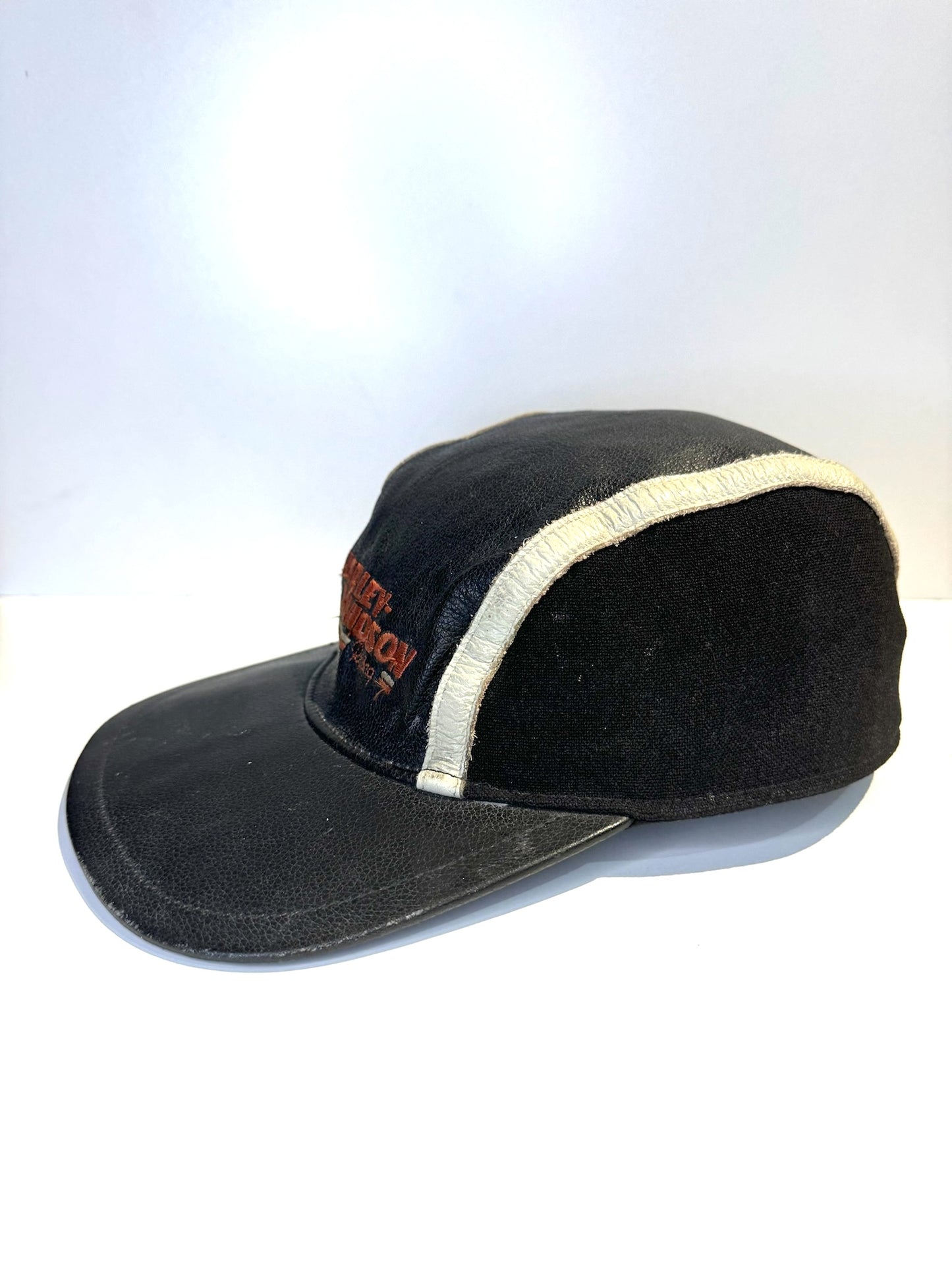 VINTAGE 90s HARLEY DAVIDSON GENUINE LEATHER MOTORCYCLE 3 PANEL STRAPBACK CAP HAT