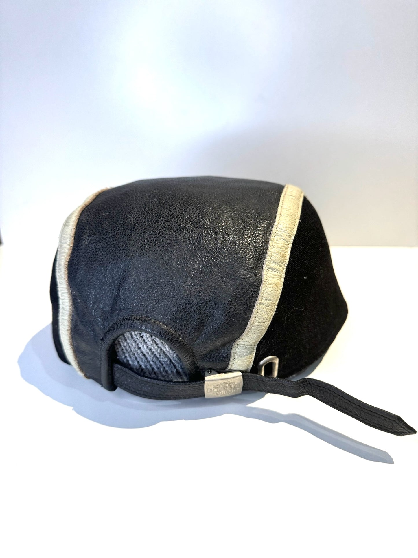 VINTAGE 90s HARLEY DAVIDSON GENUINE LEATHER MOTORCYCLE 3 PANEL STRAPBACK CAP HAT
