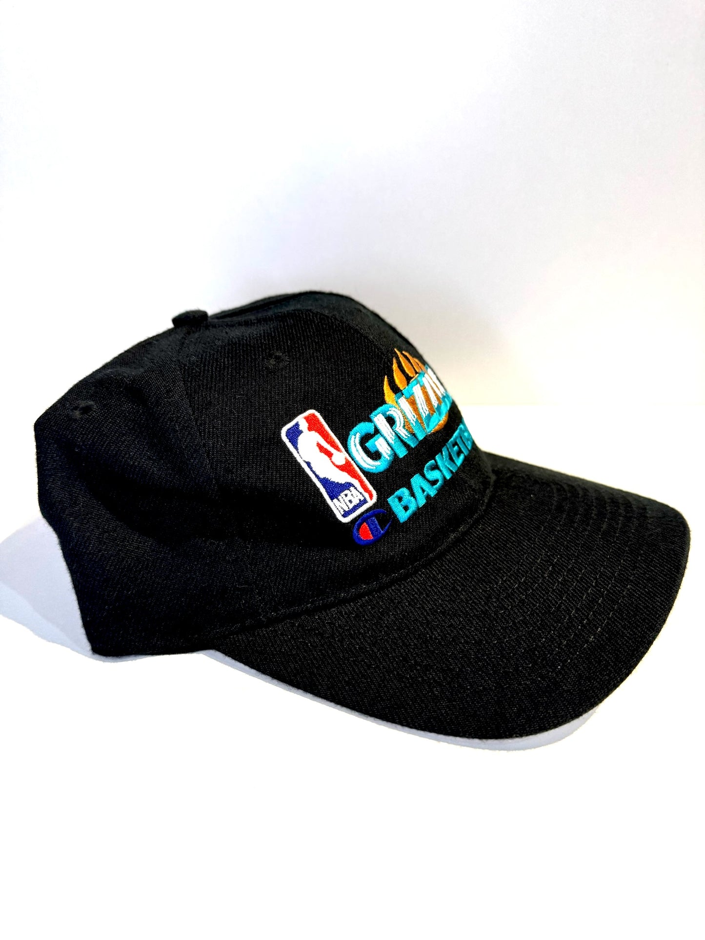 VINTAGE 90s VANCOUVER GRIZZLIES CHAMPION SNAPBACK CAP HAT