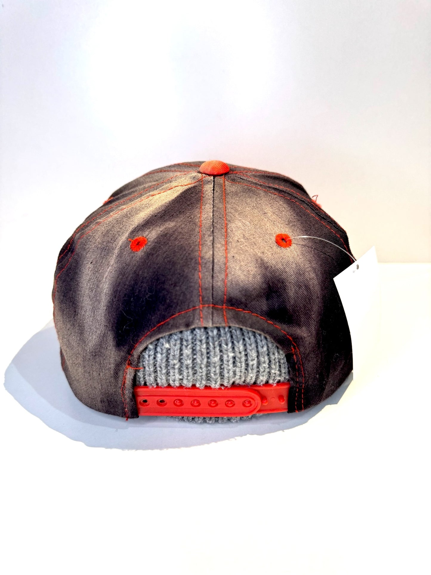VINTAGE 90s BASKETBALL PLAYER "AOP" SNAPBACK CAP HAT