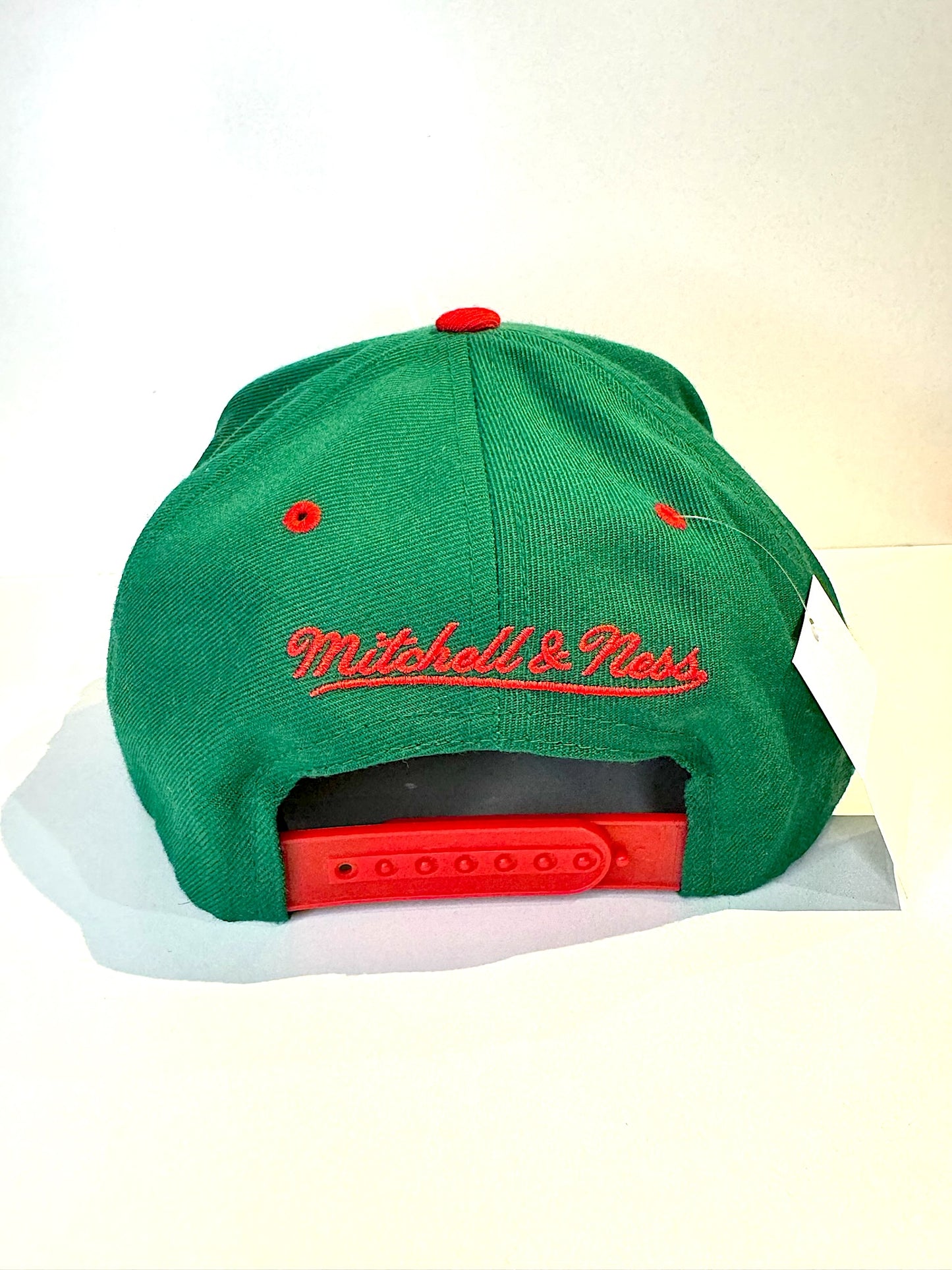 MILWAUKEE BUCKS MITCHELL & NESS SNAPBACK CAP HAT
