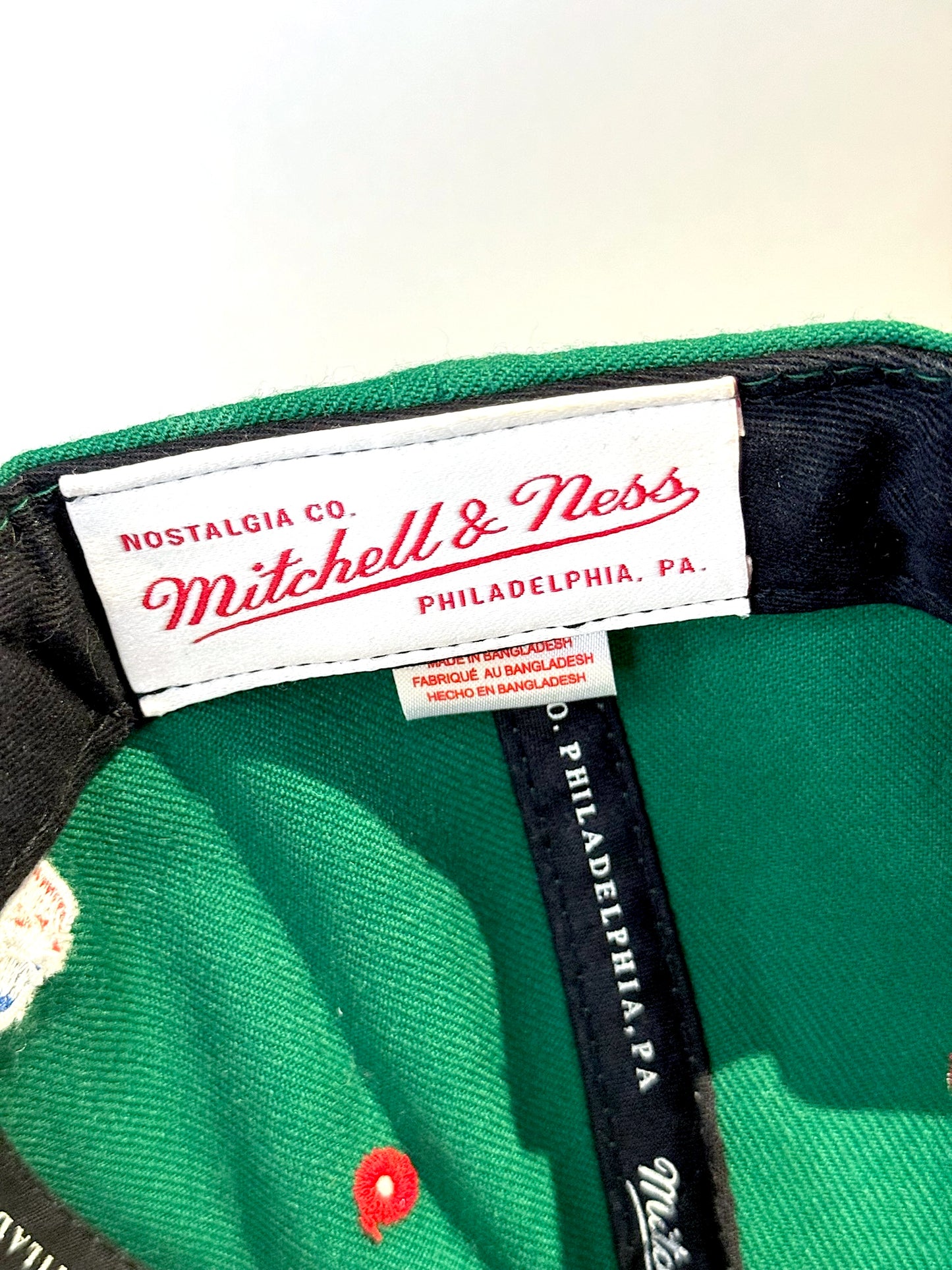MILWAUKEE BUCKS MITCHELL & NESS SNAPBACK CAP HAT