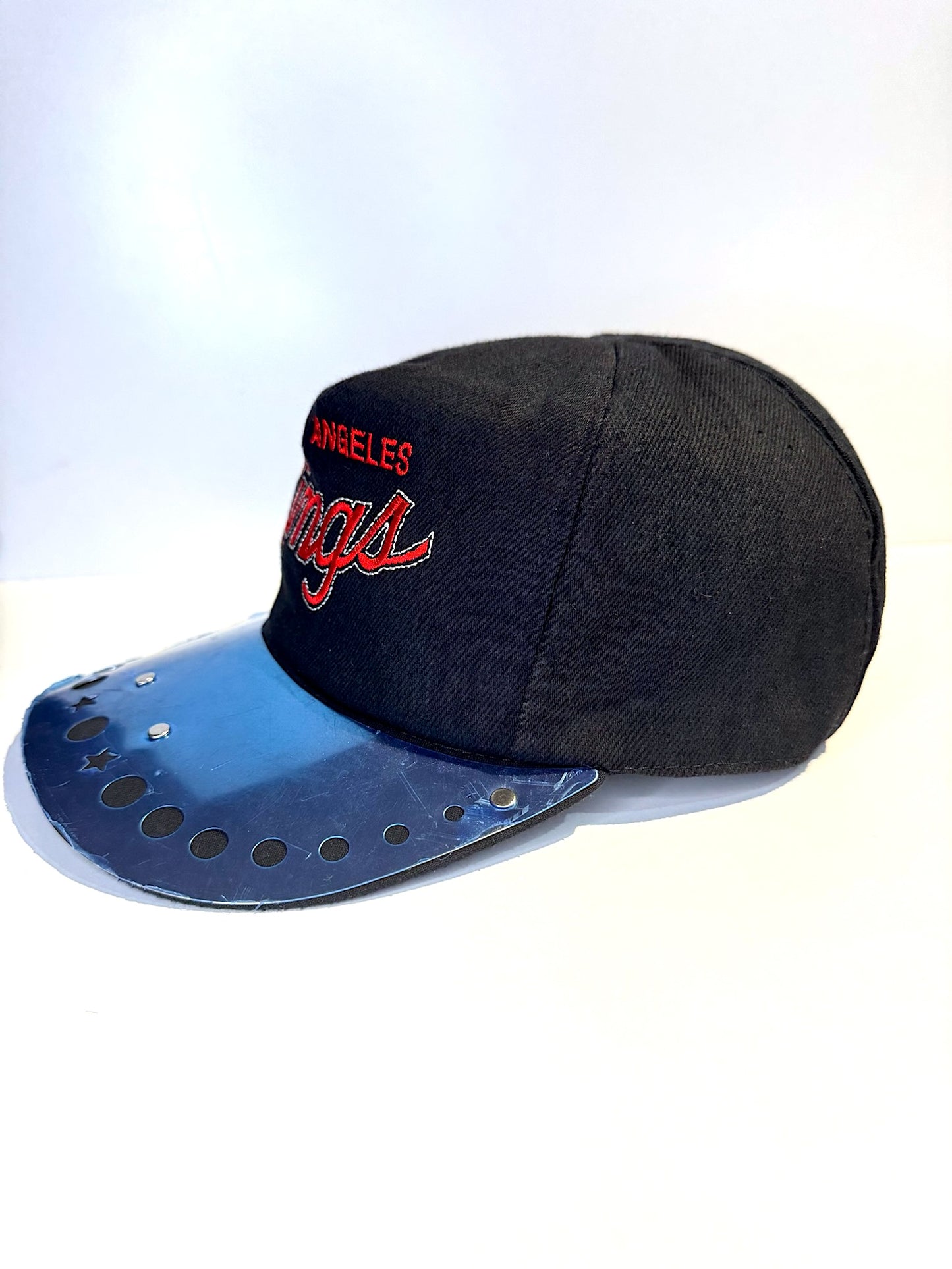 VINTAGE 90s LOS ANGELES KINGS METAL PLATE SNAPBACK CAP HAT