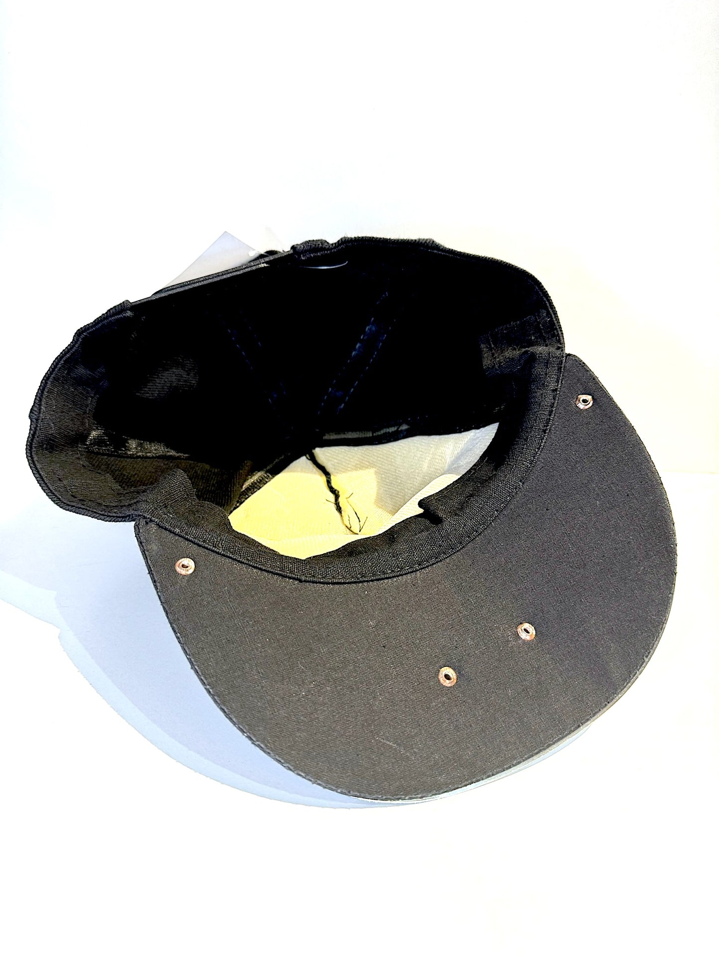 VINTAGE 90s LOS ANGELES KINGS METAL PLATE SNAPBACK CAP HAT