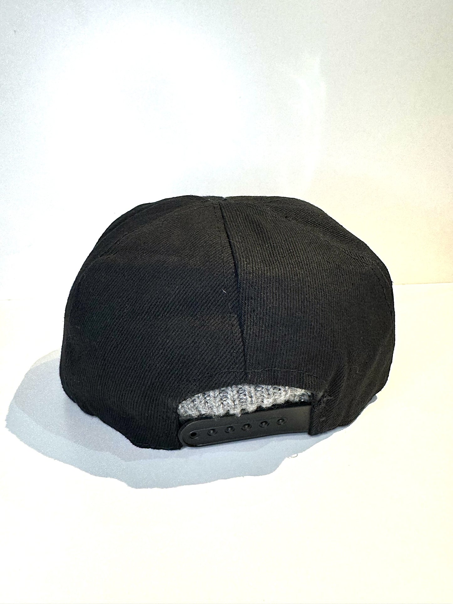 VINTAGE 90s BUFFALO BILLS "JIM KELLY" METAL PLATE SNAPBACK CAP HAT