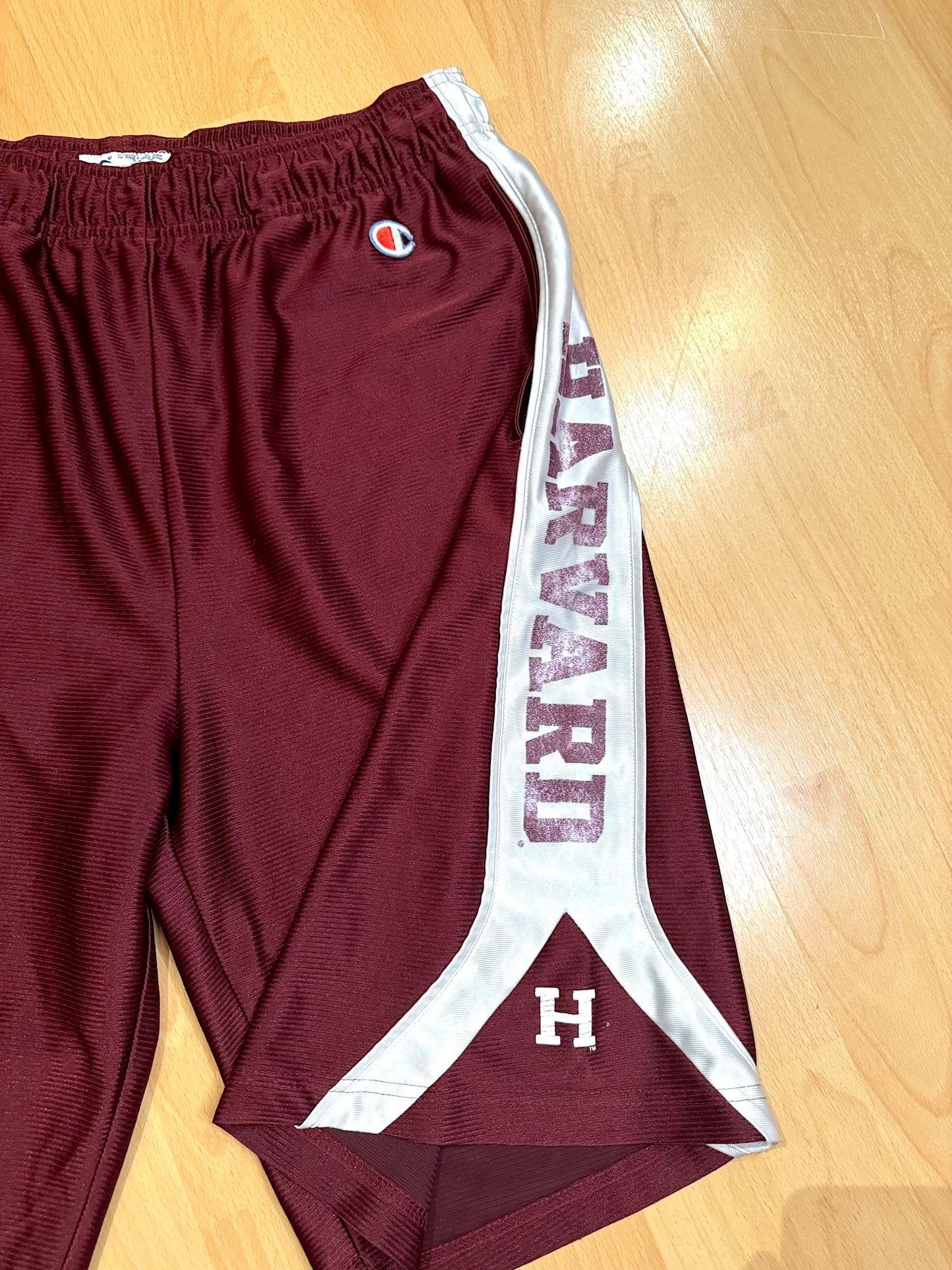 VINTAGE CHAMPION HARVARD CRIMSON NCAA BASKETBALL SHORTS  SZ: L