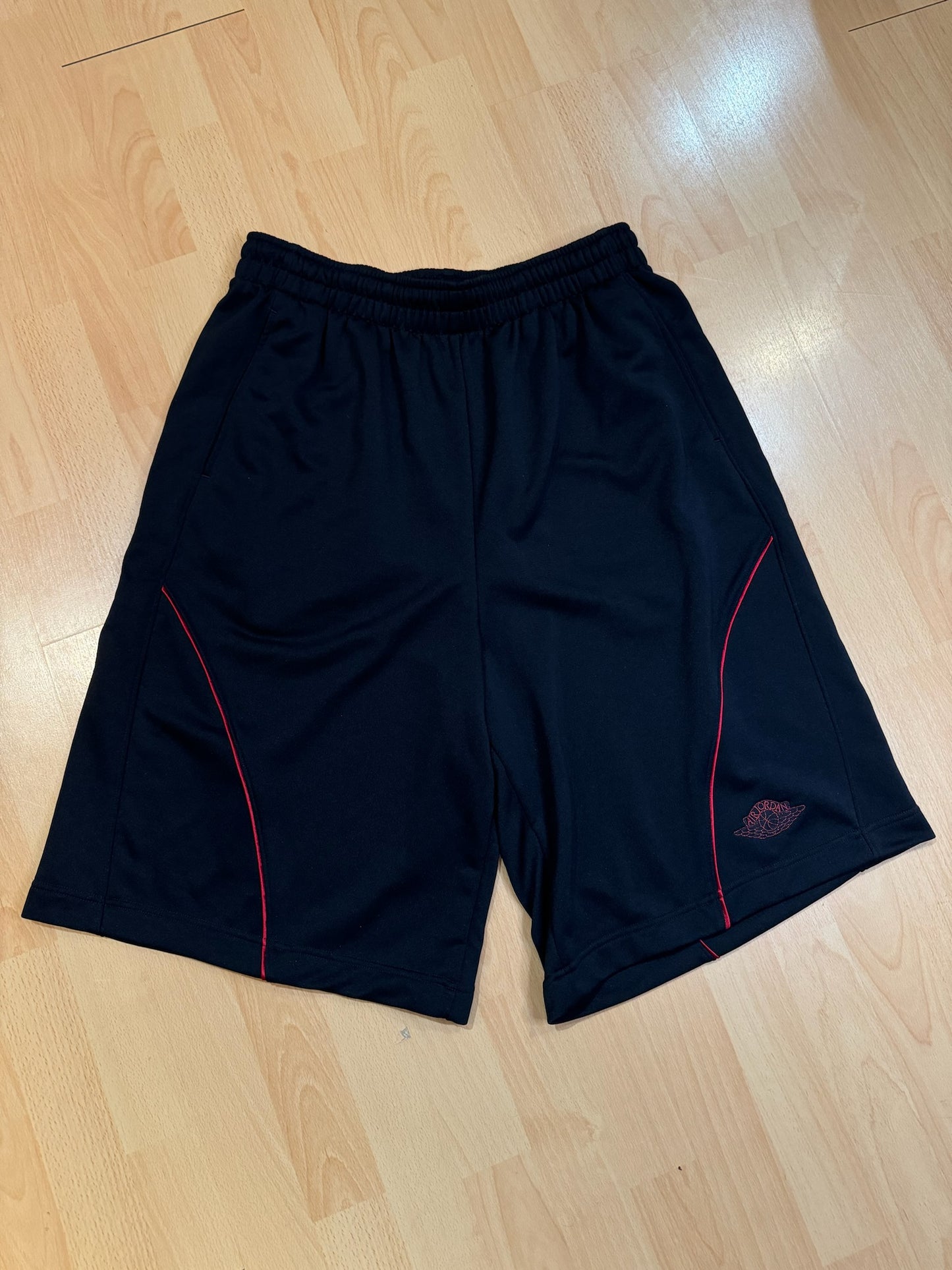 Y2K AIR JORDAN BASKETBALL SHORTS SZ: XL