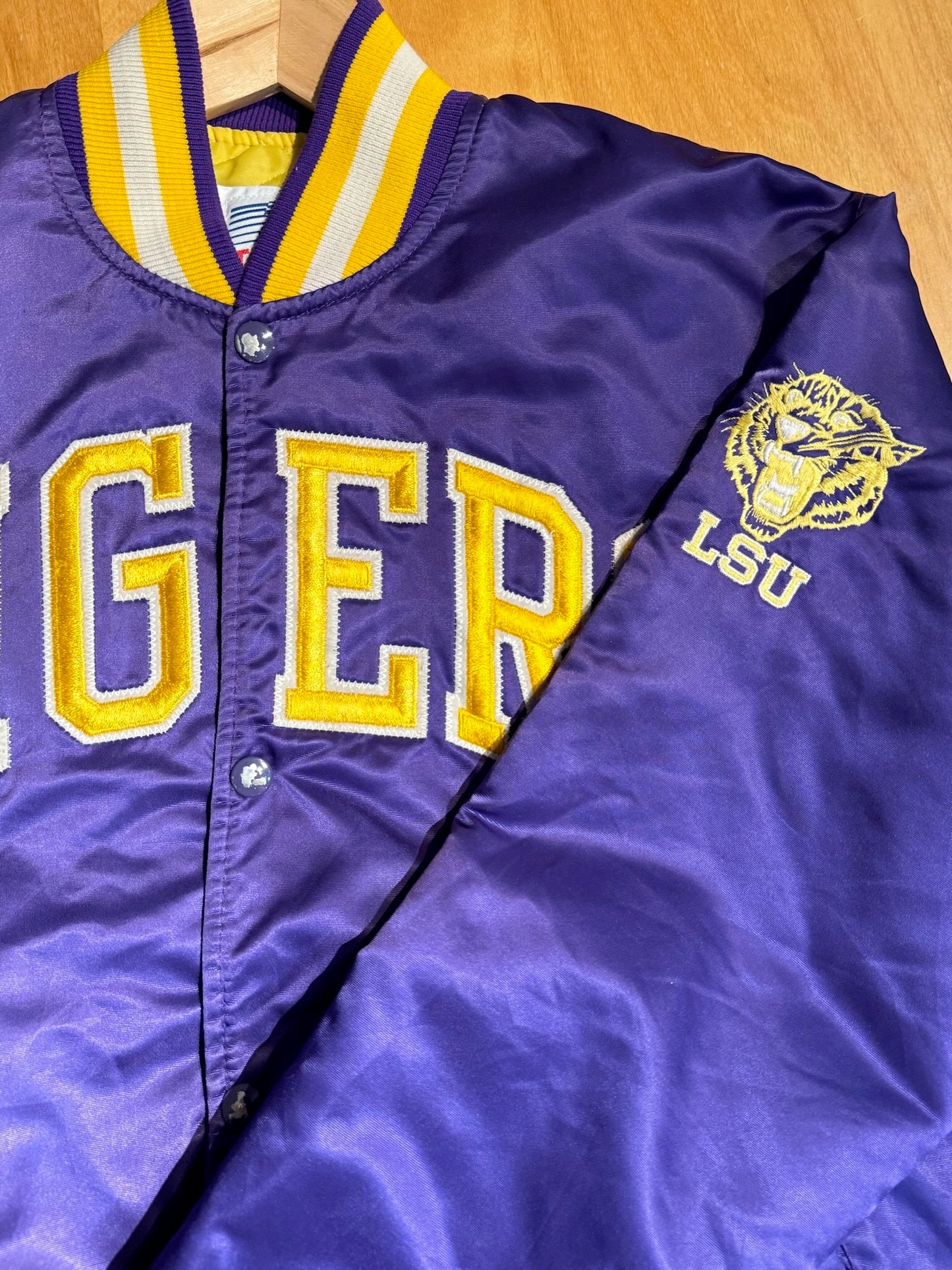 VINTAGE 90s STARTER LSU TIGERS NCAA SATIN JACKET SZ: M