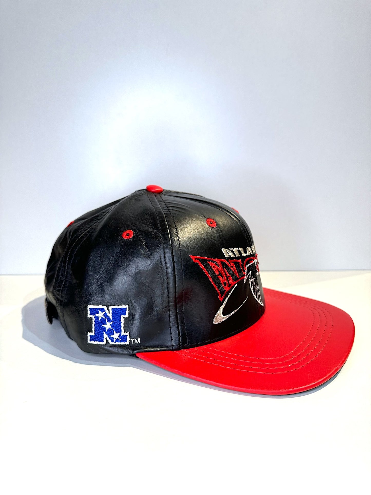 VINTAGE 90s ATLANTA FALCONS PRO ELITE LEATHER STRAPBACK CAP HAT