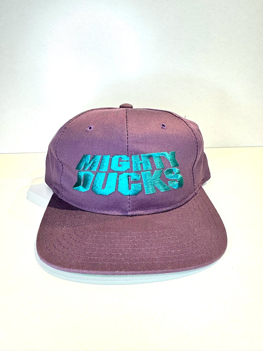 VINTAGE 90s MIGHTY DUCKS "SCRIPT" STARTER SNAPBACK CAP HAT