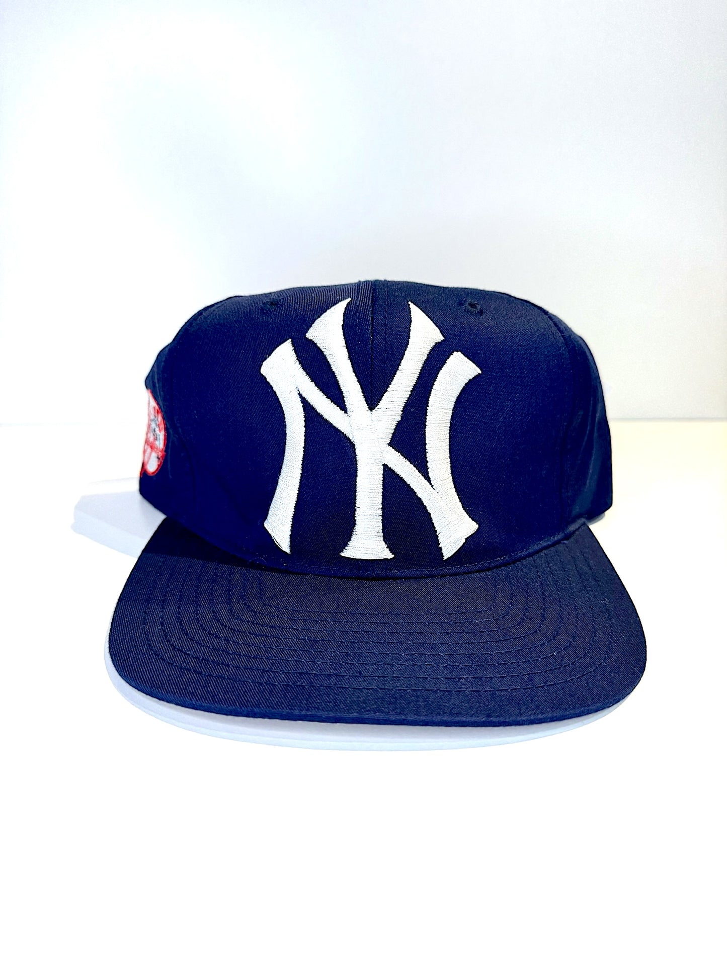 VINTAGE 90s NEW YORK YANKEES "BIG LOGO" SNAPBACK CAP HAT