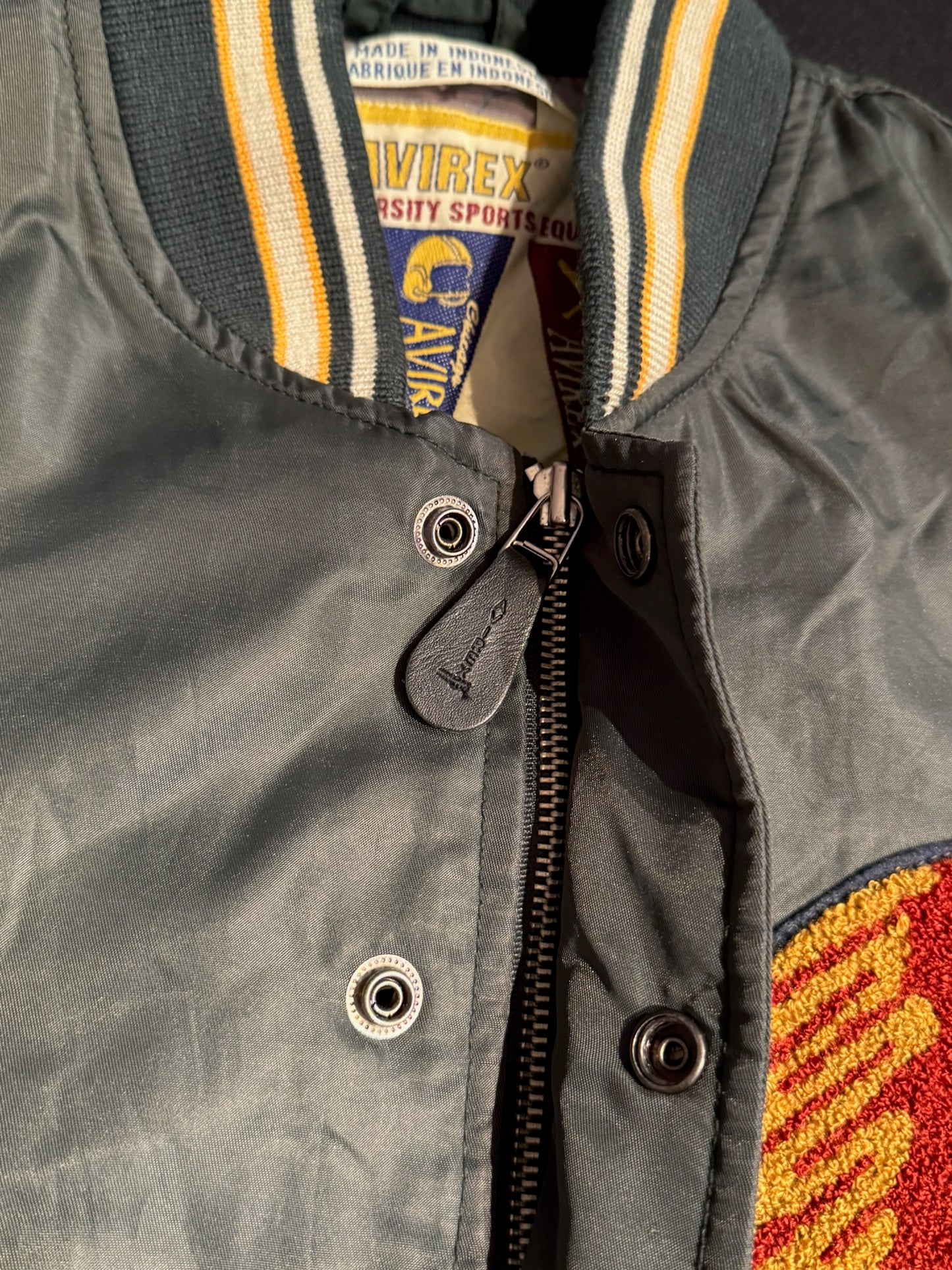 VINTAGE 90s AVIREX INDIAN CHIEF "CHOCTOW FOOOTBALL TEAM" NYLON WOMAN JACKET SZ: S