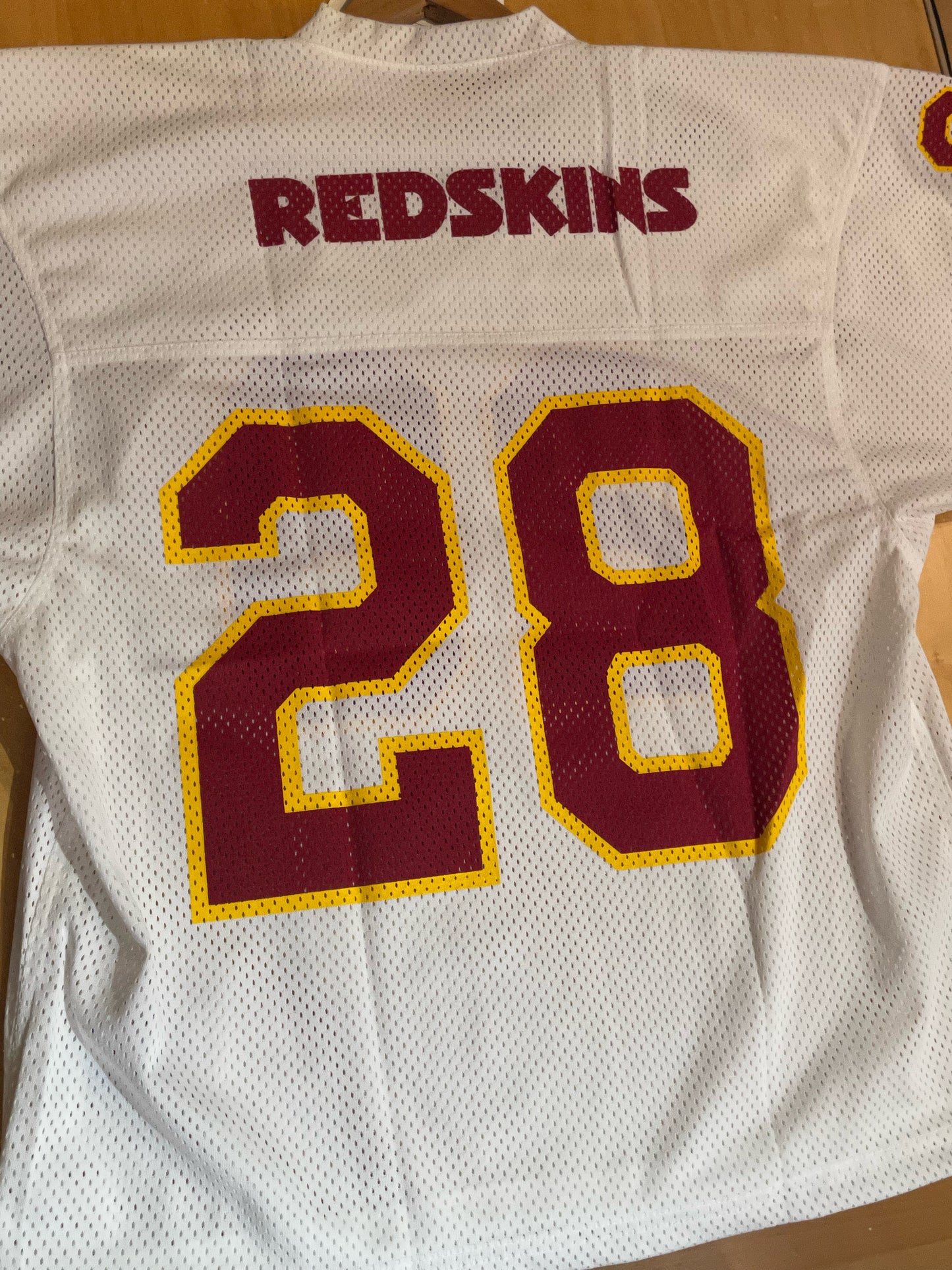 "DS" VINTAGE 90s PRO ONE WASHINGTON REDSKINS "28" NFL JERSEY  SZ: L