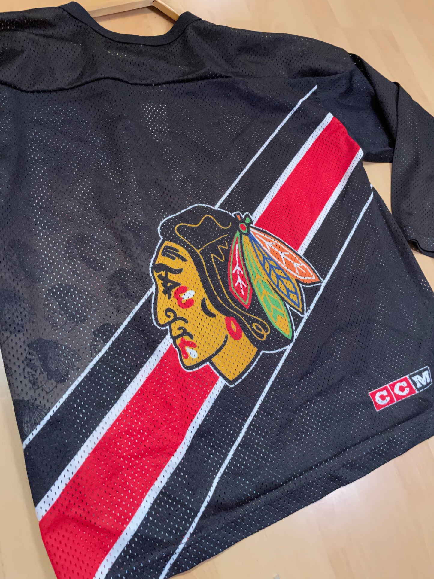 VINTAGE 90s CCM CHICAGO BLACKHAWKS ALL OVER PRINT NHL HOCKEY JERSEY SZ: L/XL