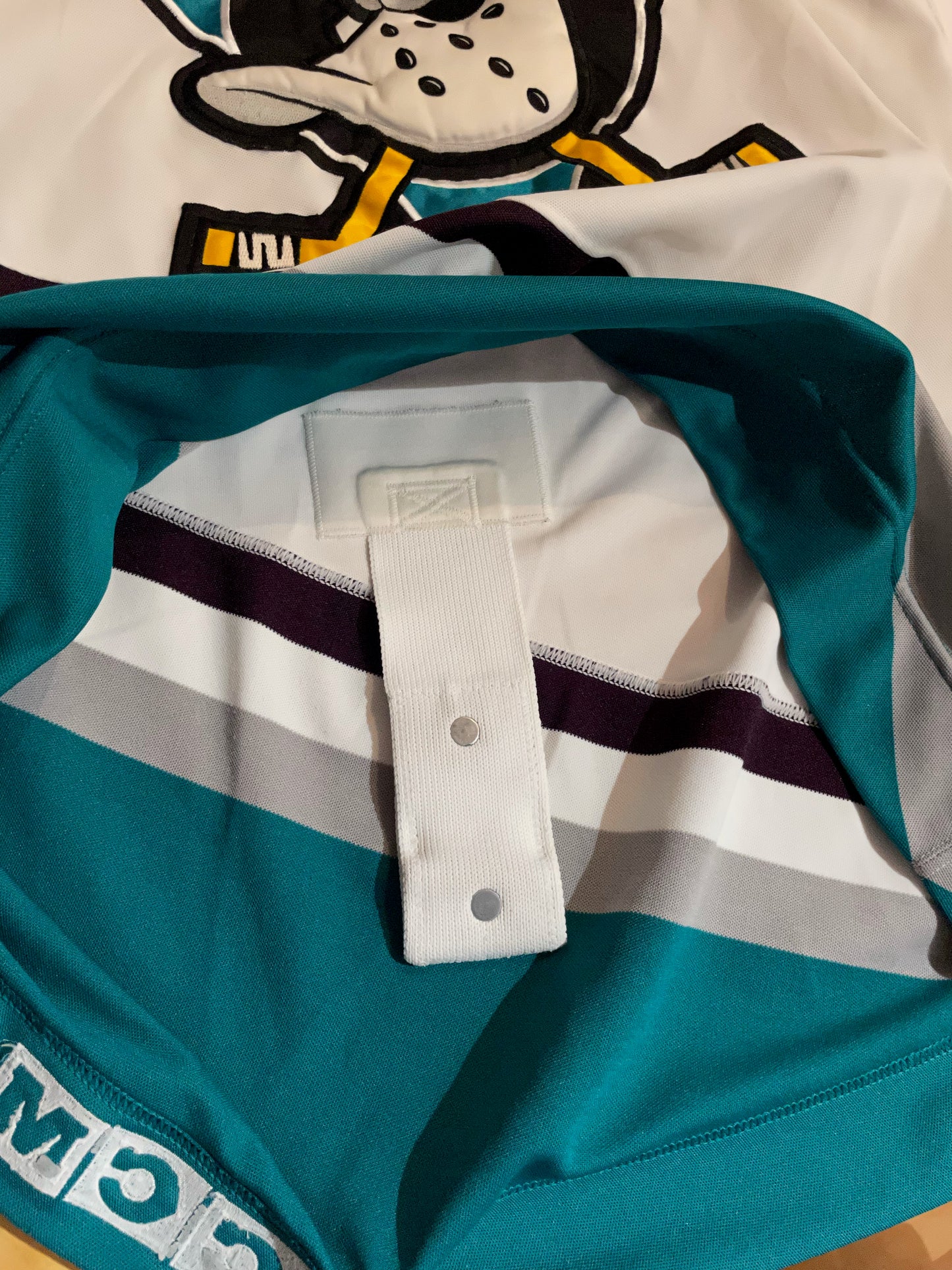 VINTAGE ANAHEIM MIGHTY DUCKS CCM CENTER ICE AUTHENTIC SZ: 48