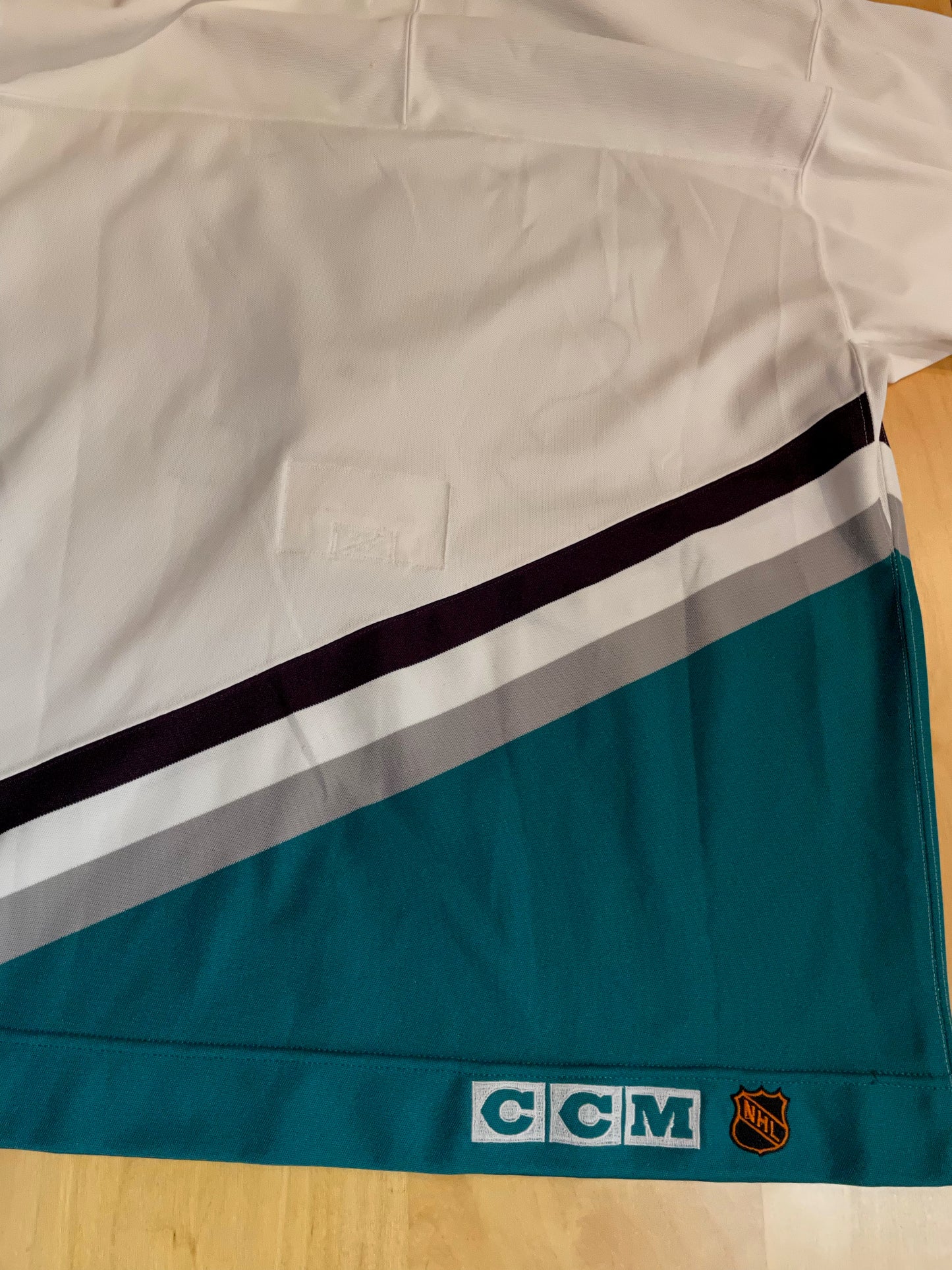 VINTAGE ANAHEIM MIGHTY DUCKS CCM CENTER ICE AUTHENTIC SZ: 48