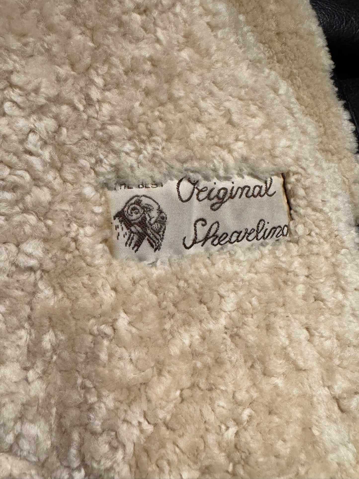 VINTAGE ORIGINAL SHEARLING BOMBARDIER SHEEPSKIN JACKET SZ: 3/M