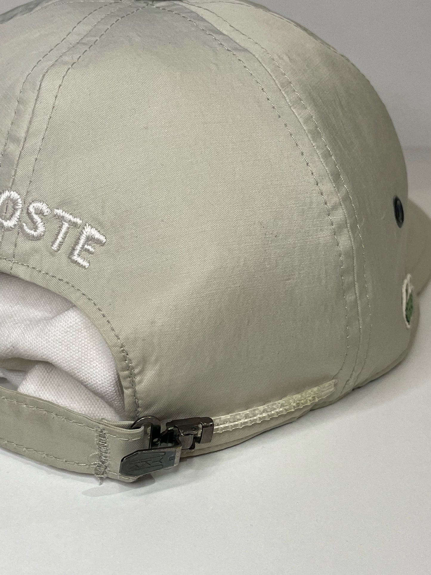 LACOSTE 6 PANEL MID 2000s SLIDEBACK CAP HAT SZ: 0