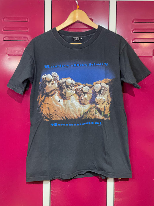 VINTAGE 1995 MONUMENTAL HARLEY DAVIDSON MOTOR CYCLES T-SHIRT  SZ: M