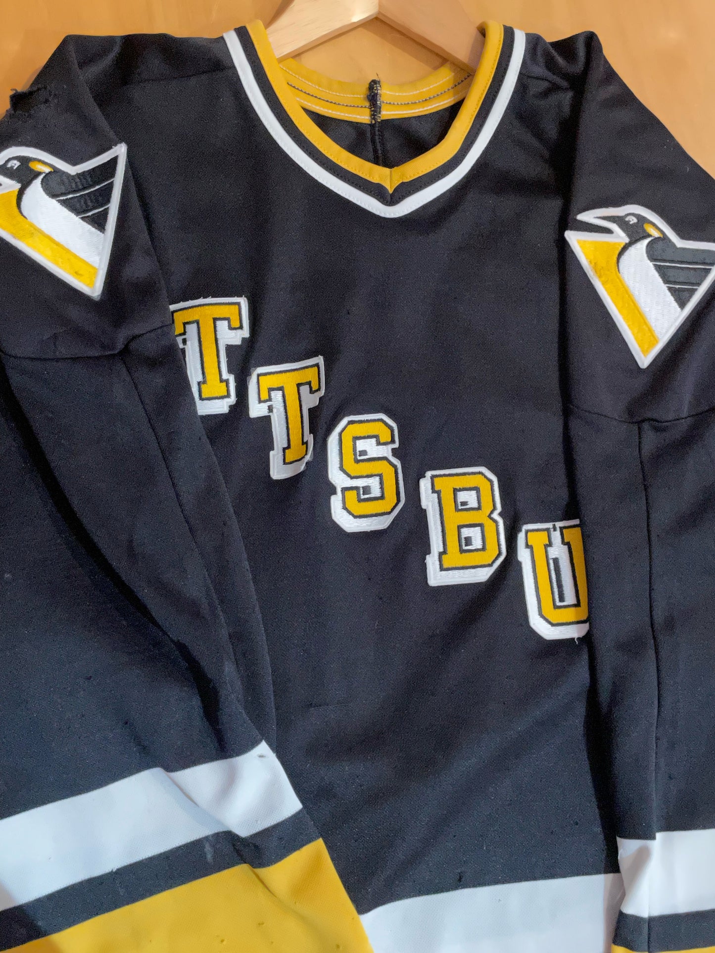 VINTAGE BAUER PTTSBURGH PENGUINS NHL HOCKEY JERSEY SZ: L/XL