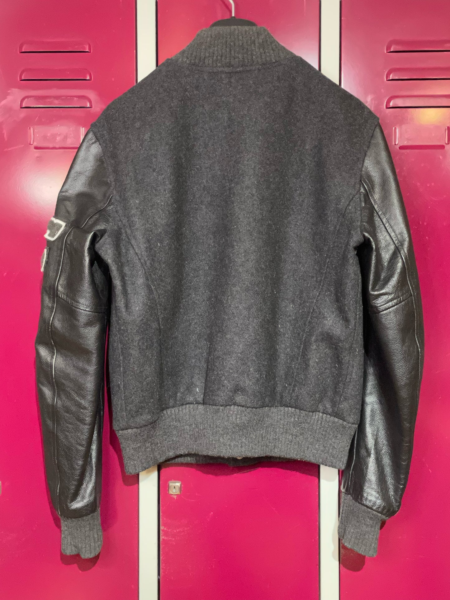 AMERICAN COLLEGE GRAY VARSITY COLLEGE JACKET SZ: L