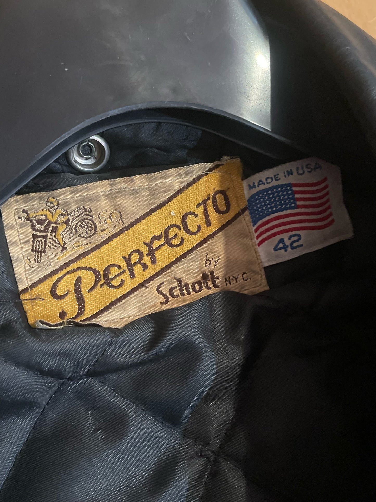 VINTAGE 80s/90s SCHOTT PERFECTO 618 LEATHER JACKET SZ: 42 = M/L