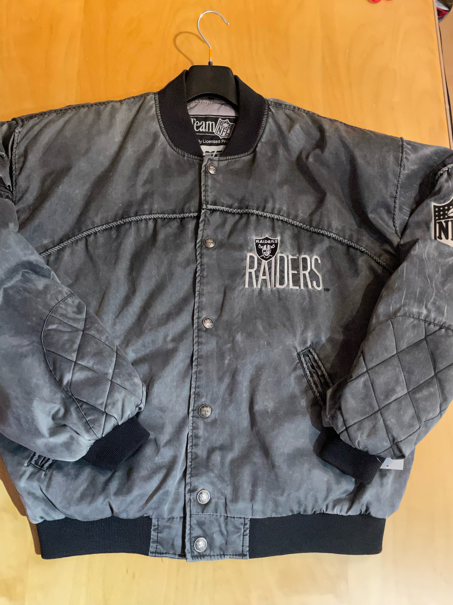 VINTAGE 90s CAMPRI LOS ANGELES RAIDERS NFL JACKET  SZ: L