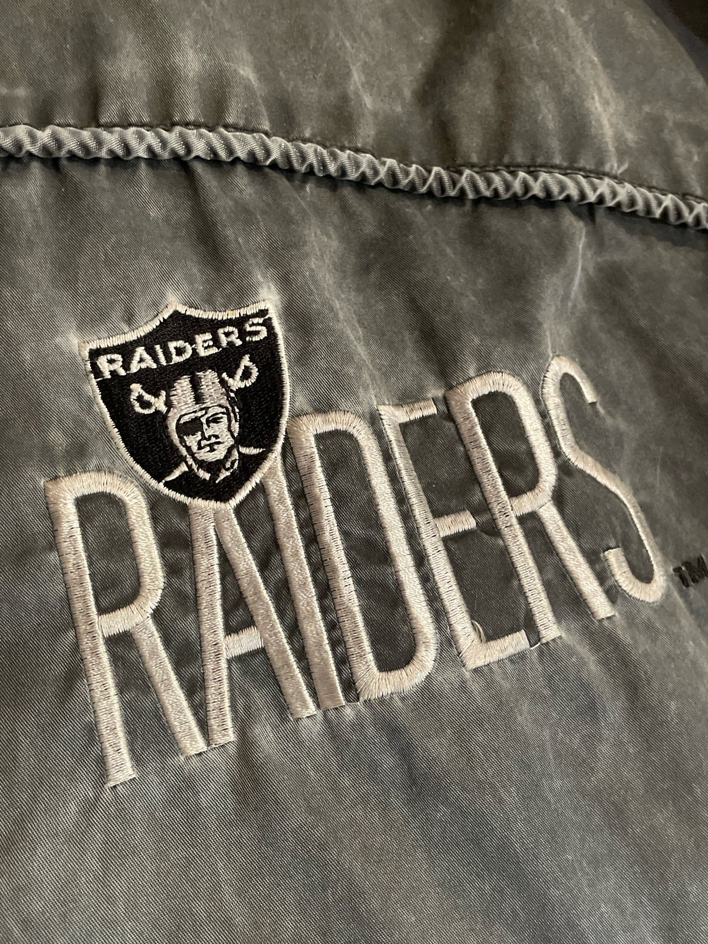 VINTAGE 90s CAMPRI LOS ANGELES RAIDERS NFL JACKET  SZ: L