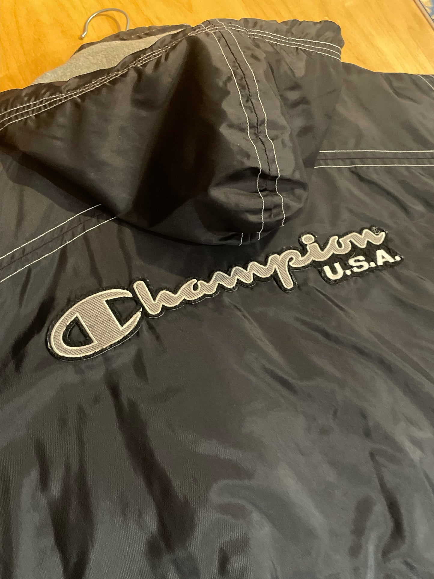 VINTAGE 90s CHAMPION WINDBREAKER JACKET  SZ: L