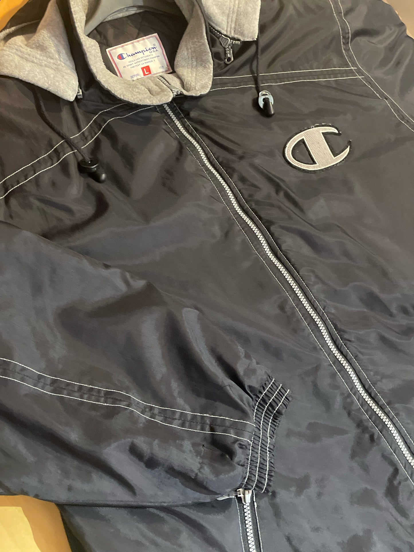 VINTAGE 90s CHAMPION WINDBREAKER JACKET  SZ: L