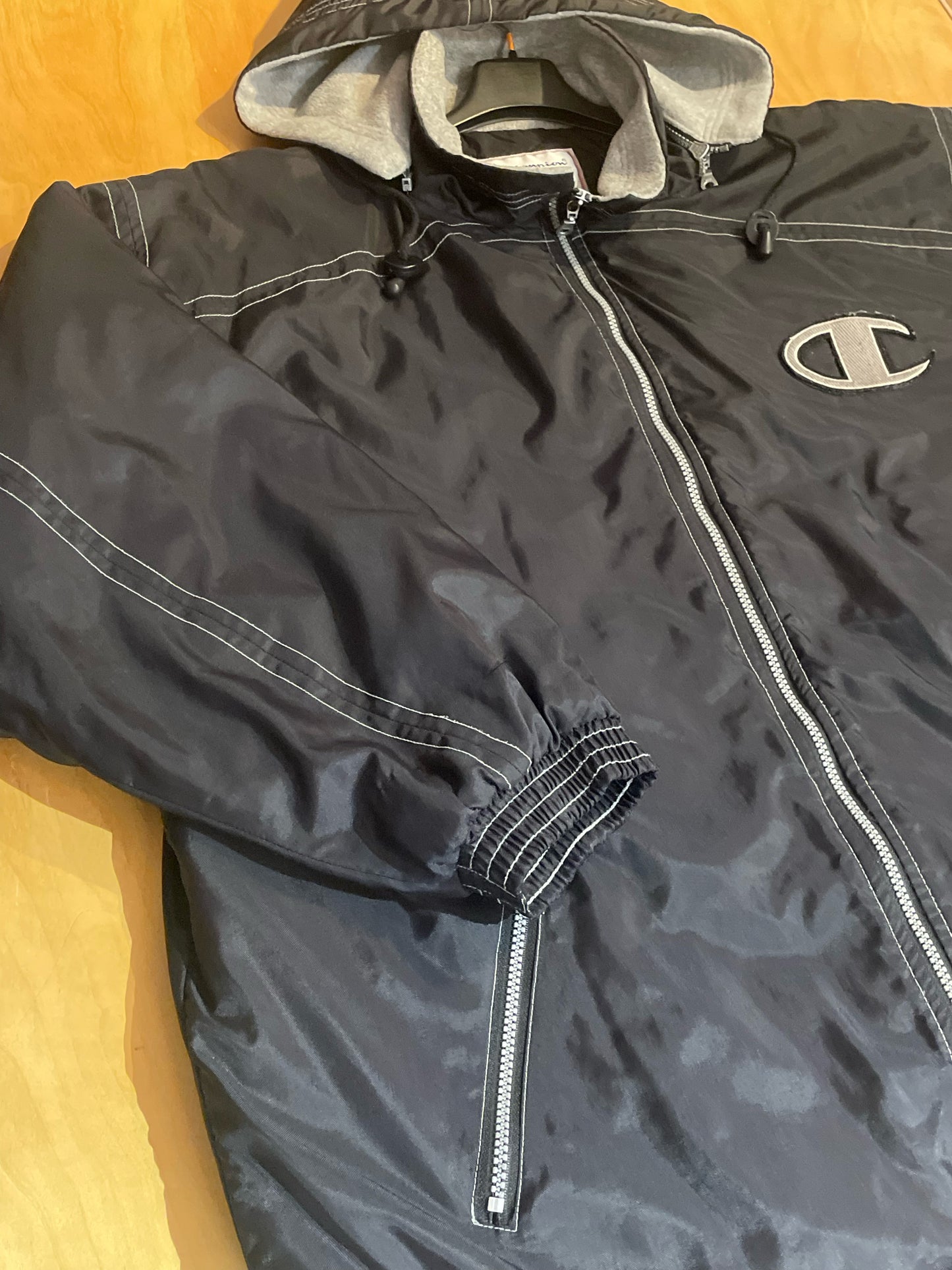 VINTAGE 90s CHAMPION WINDBREAKER JACKET  SZ: L