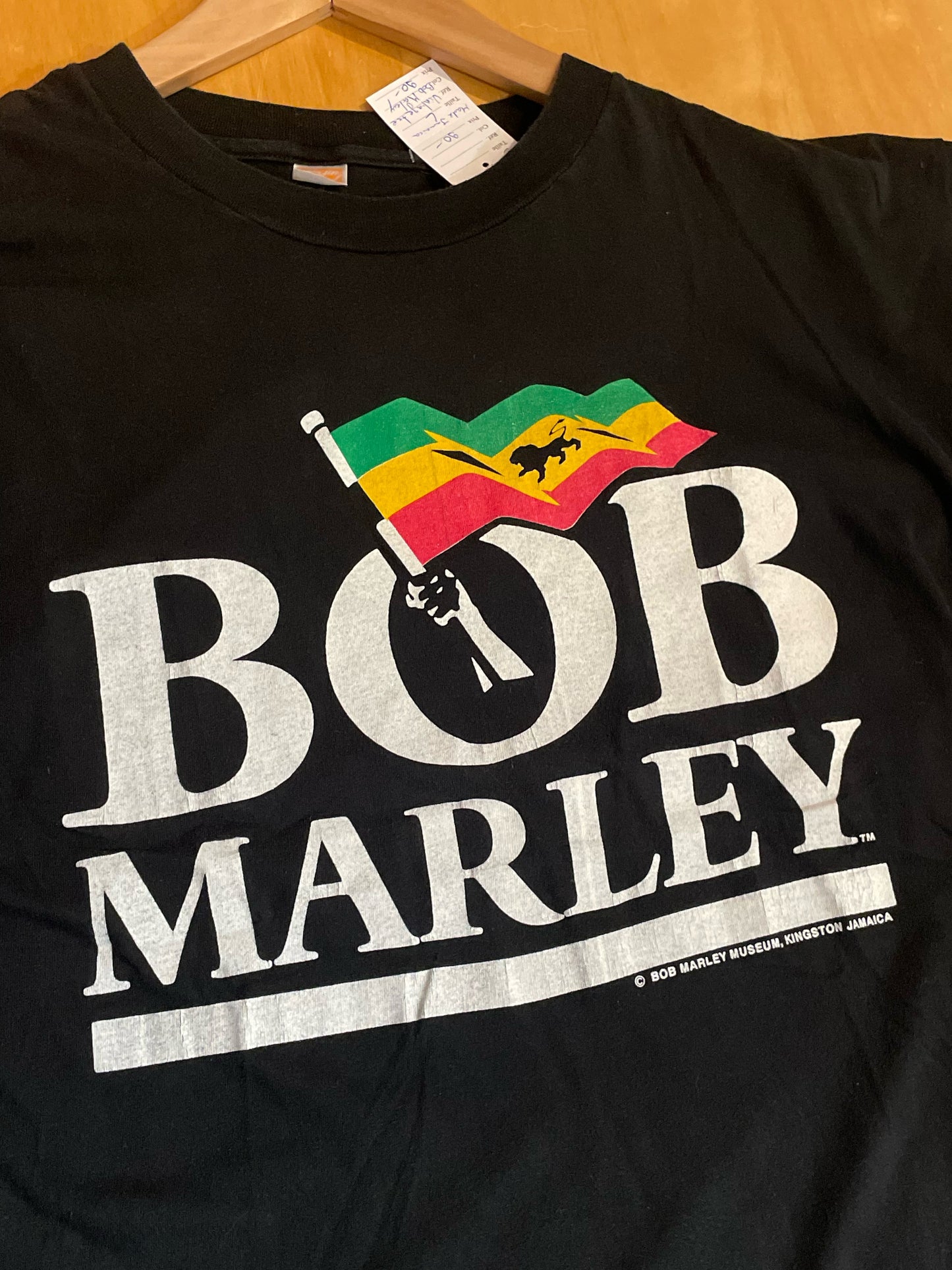 VINTAGE 90s BOB MARLEY MUSEUM "FLAG" T-SHIRT SZ: L
