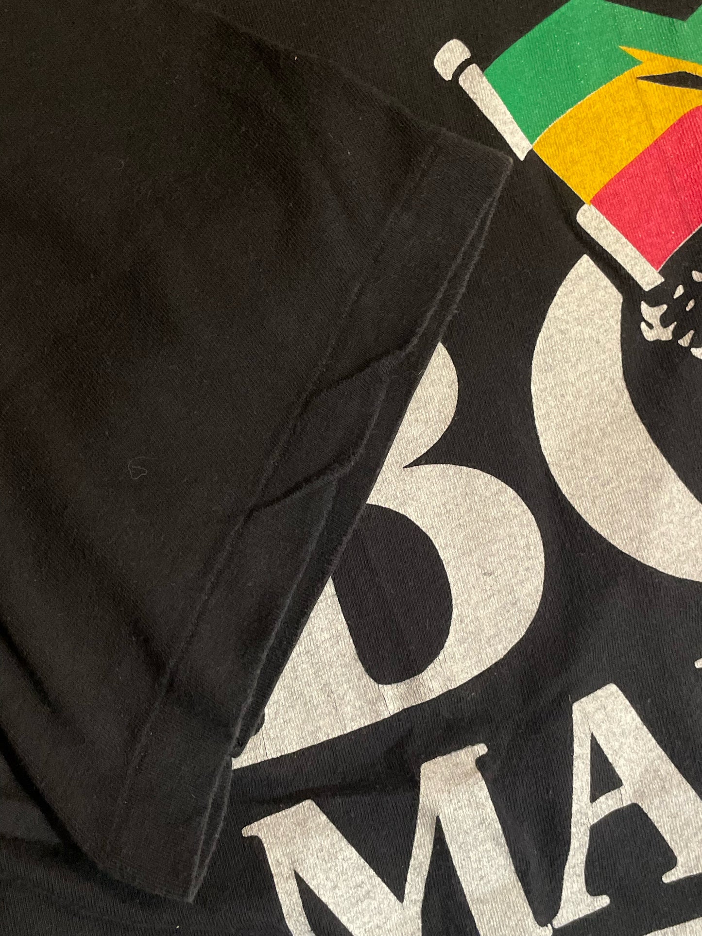 VINTAGE 90s BOB MARLEY MUSEUM "FLAG" T-SHIRT SZ: L
