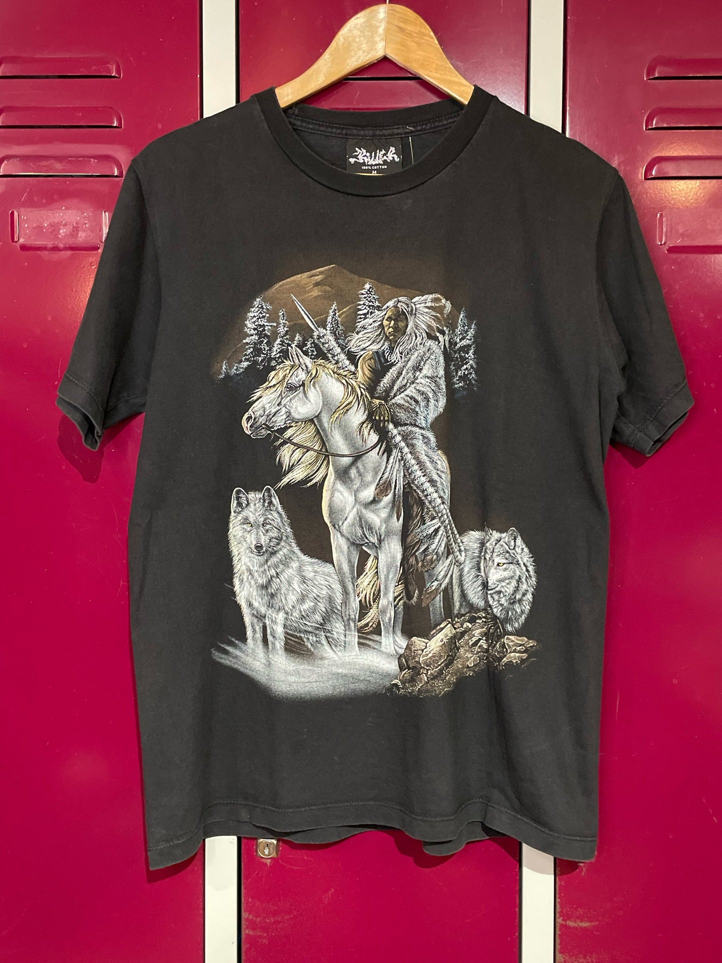 VINTAGE NATIVE AMERICAN & WOLVES T-SHIRT SZ: M