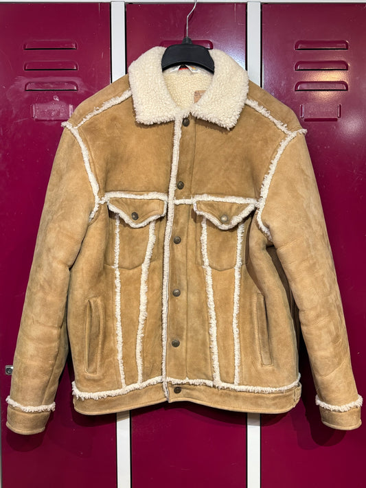 VINTAGE LEVI'S "WHITE LEVI'S JACKETS" LAMBSKIN TRUCKER JACKET SZ: M