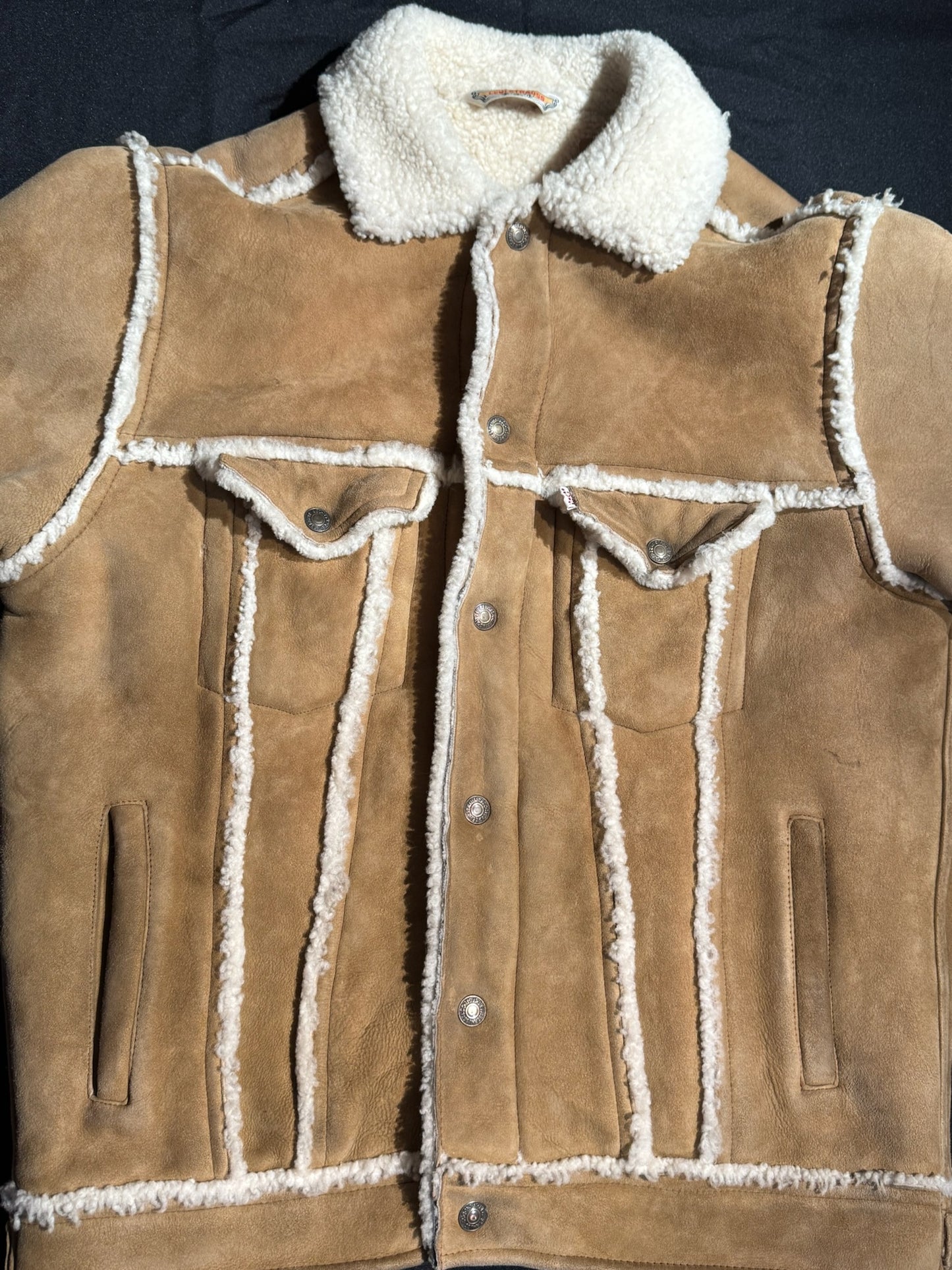 VINTAGE LEVI'S "WHITE LEVI'S JACKETS" LAMBSKIN TRUCKER JACKET SZ: M