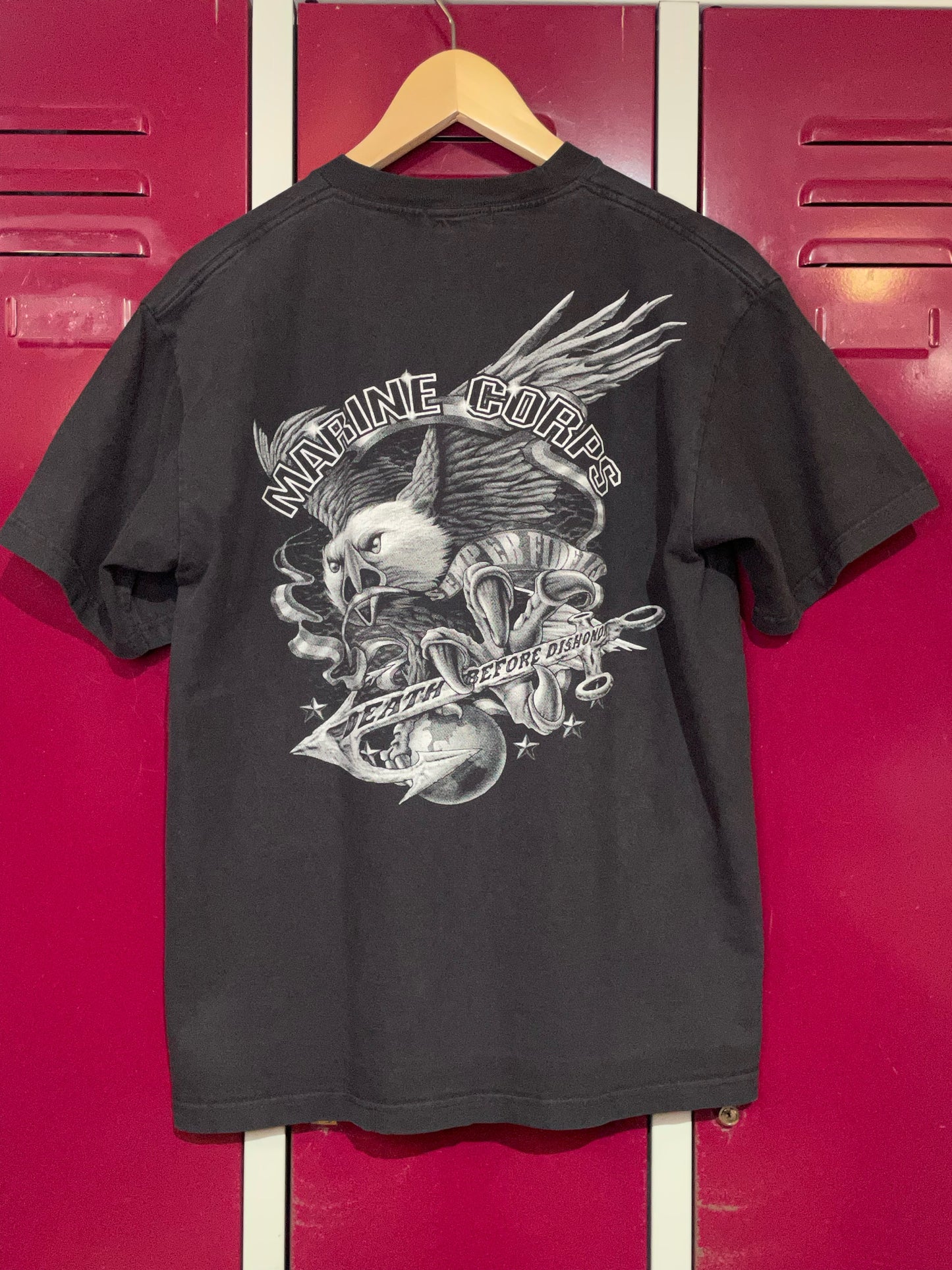 MARINE CORPS "DEATH BEFORE DISHONOR" T-SHIRT  SZ: L