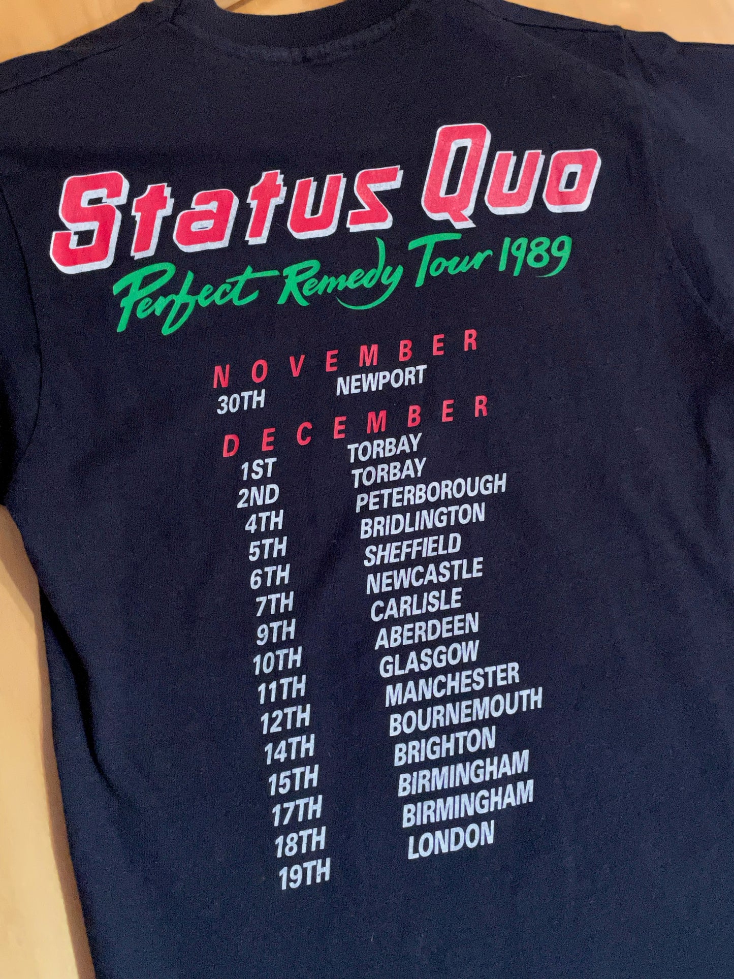 VINTAGE 1989 STATUS QUO "PROJECT REMEDY TOUR" MUSIC BAND T-SHIRT SZ: M