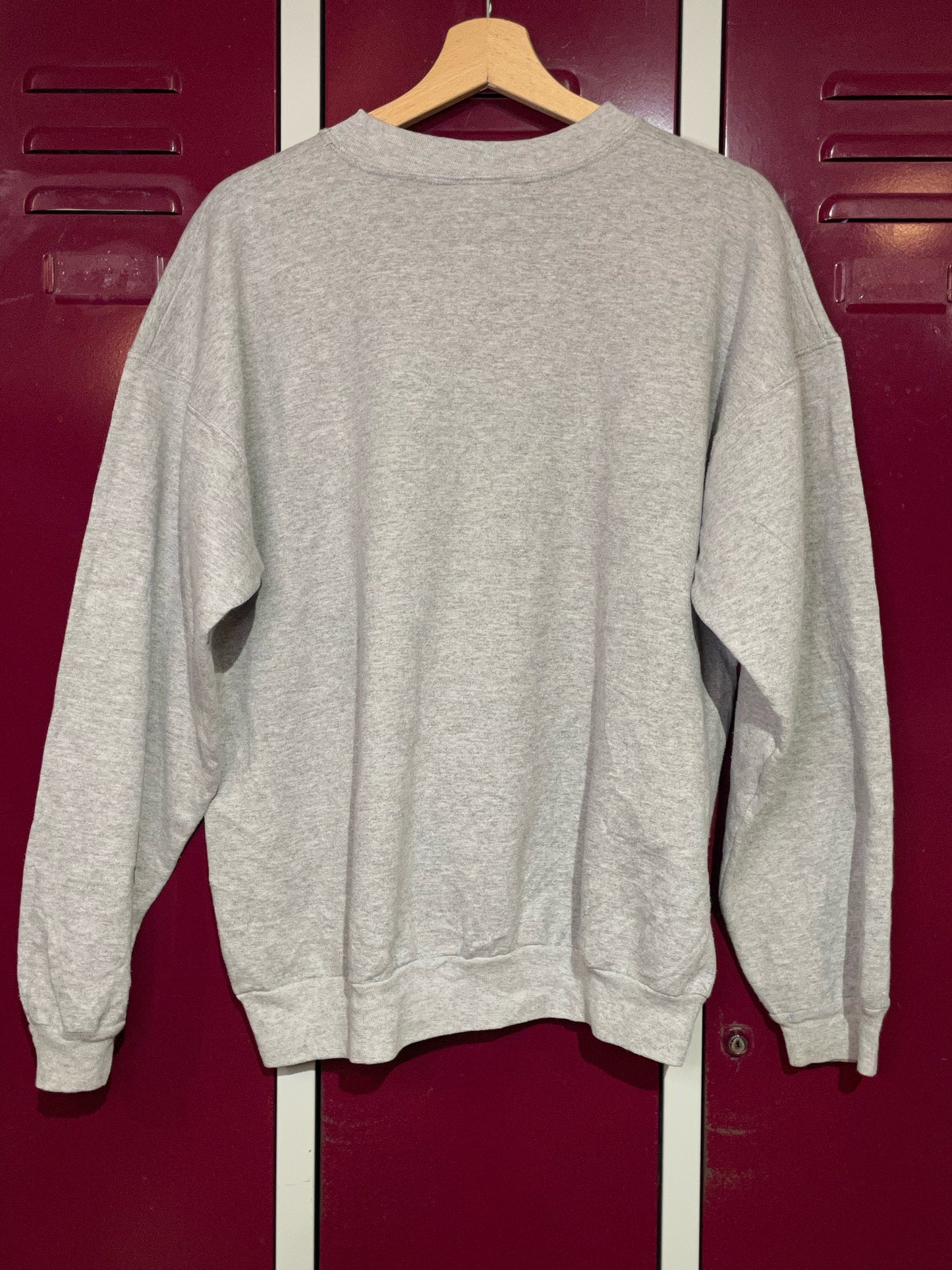 VINTAGE DISNEY STORE "MICKEY" CREWNECK SWEATSHIRT SZ: L