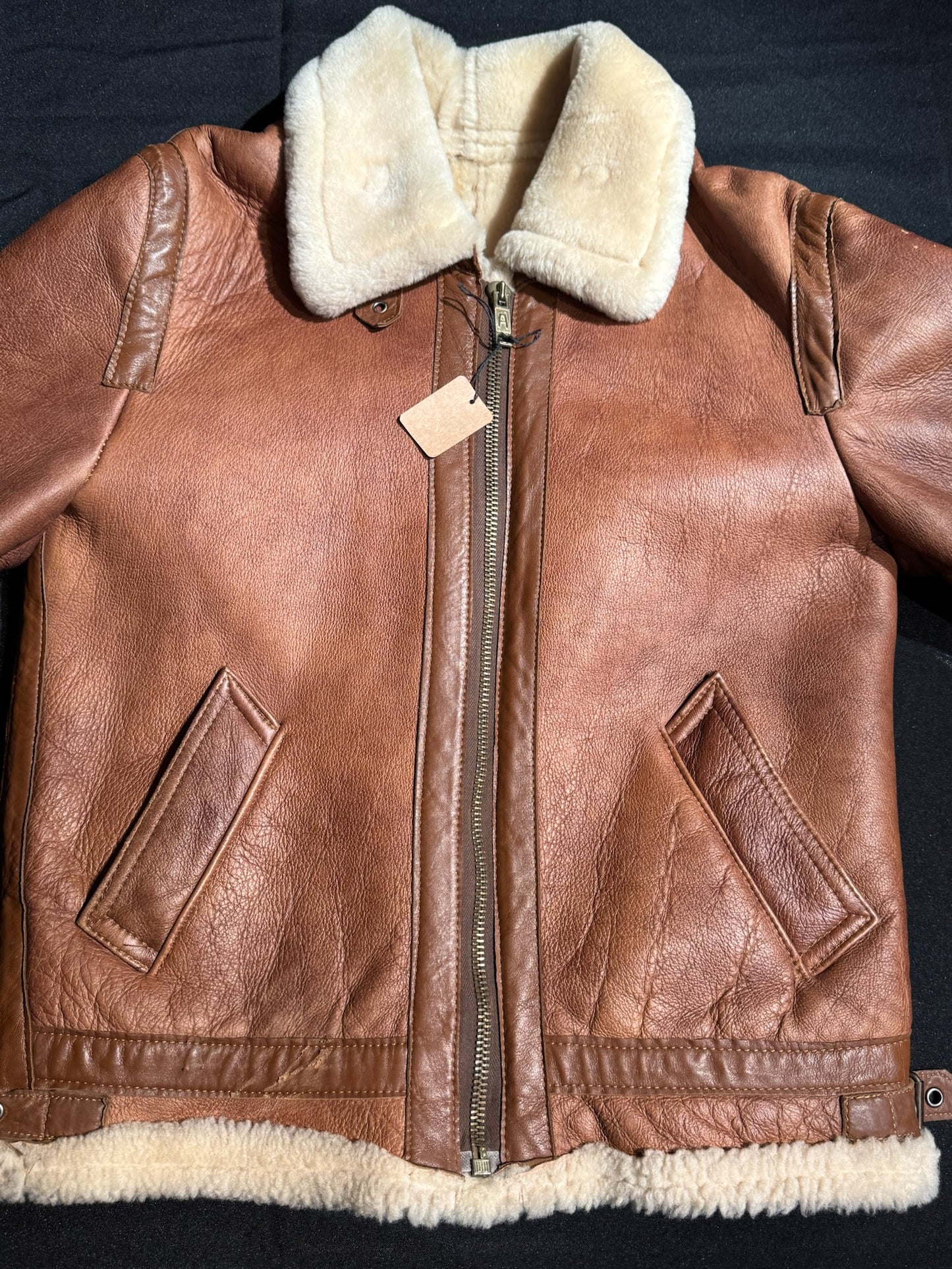 VINTAGE SHEARLING BOMBARDIER SHEEPSKIN CAMEL JACKET SZ: S/M