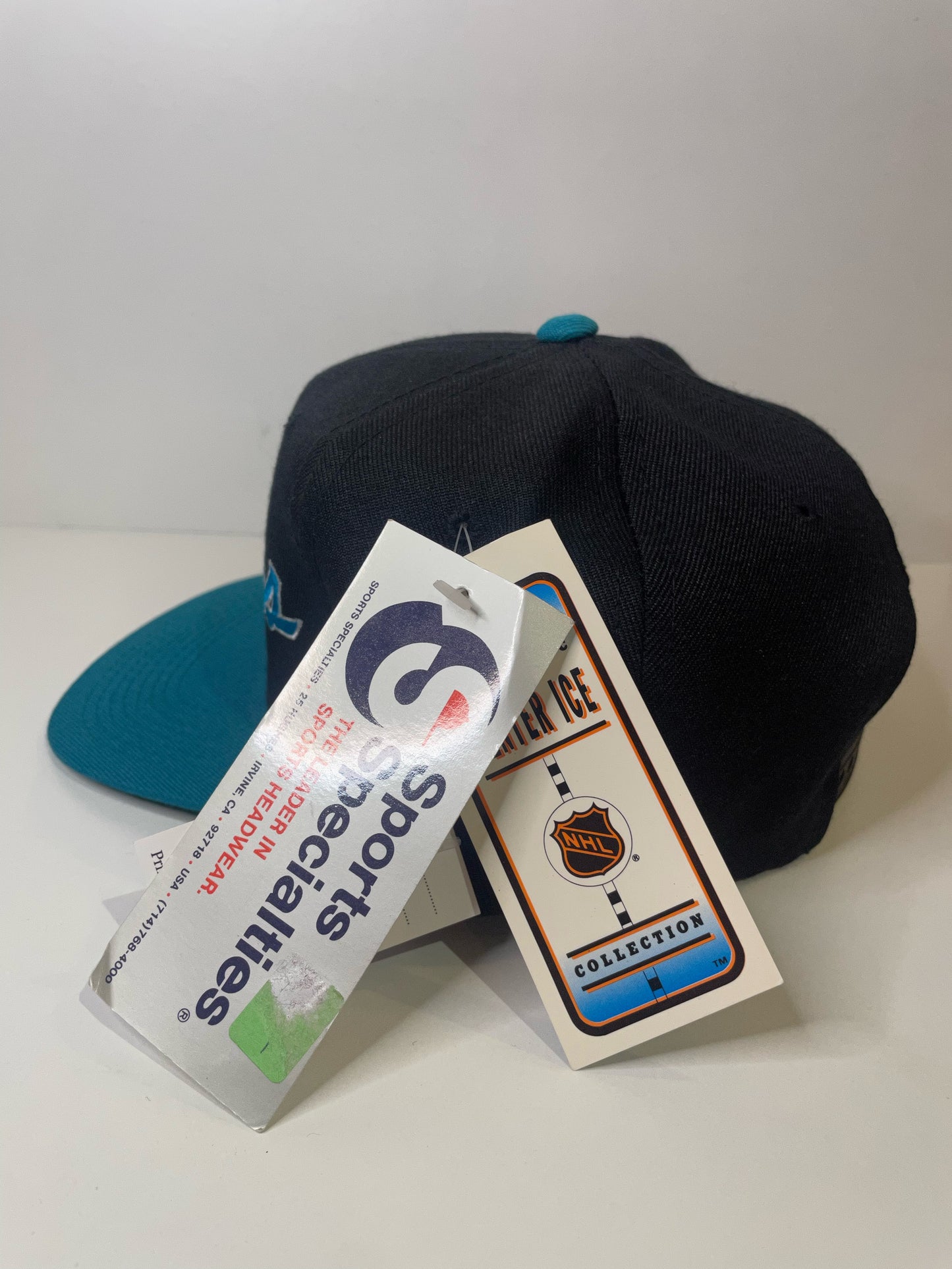 "DS" VINTAGE 90s SAN JOSE SHARKS SPORTS SPECIALTIES SCRIPT SNAPBACK HAT