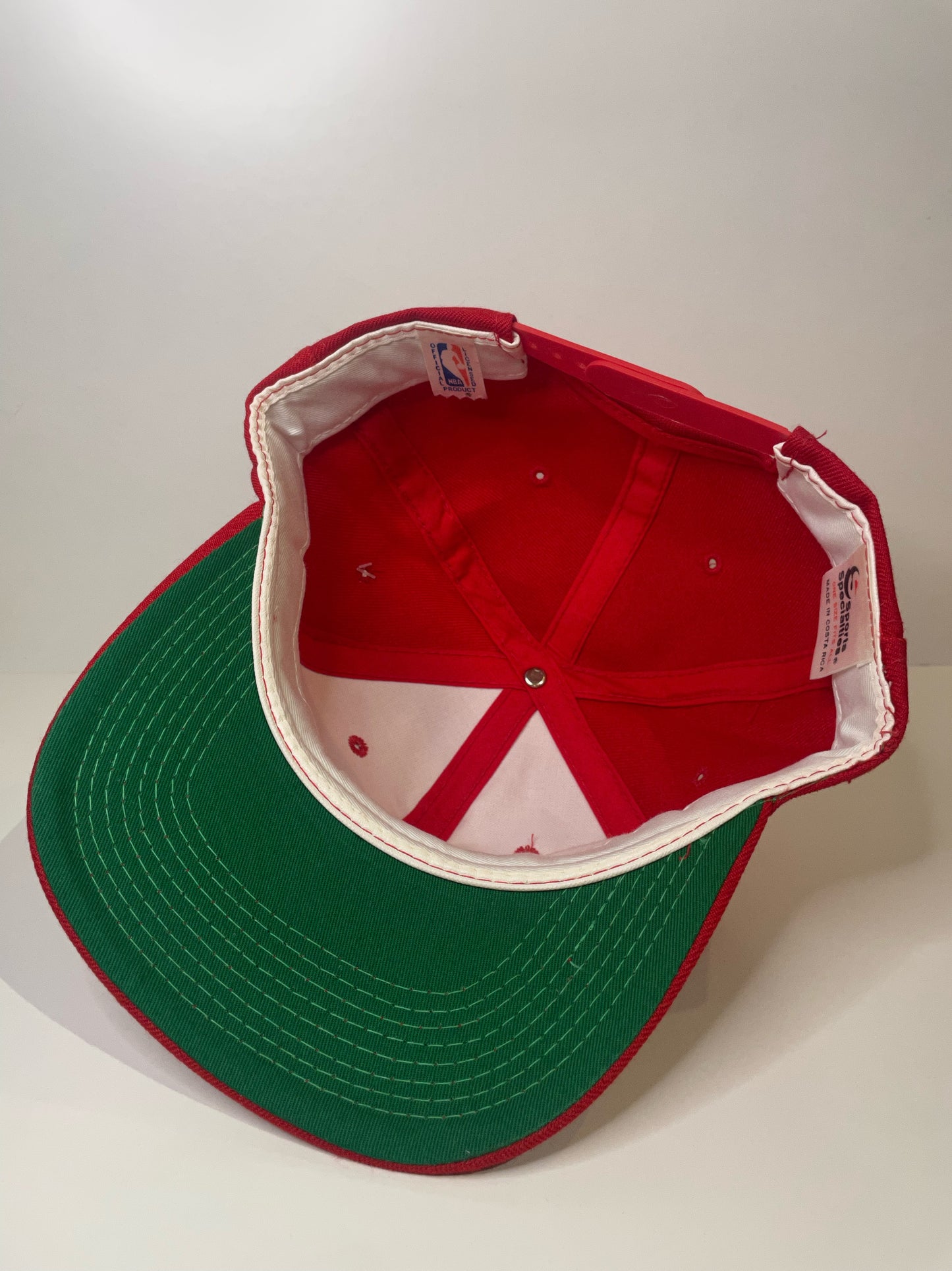 "DS" VINTAGE 90s CHICAGO BULLS SPORTS SPECIALTIES SCRIPT SNAPBACK HAT