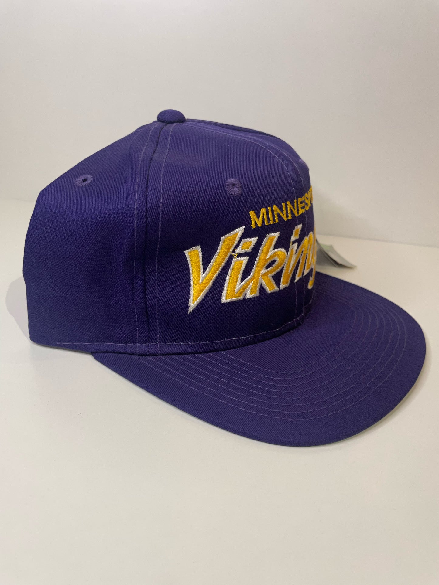 "DS" VINTAGE 90s MINNESOTA VIKINGS SPORTS SPECIALTIES SCRIPT SNAPBACK HAT