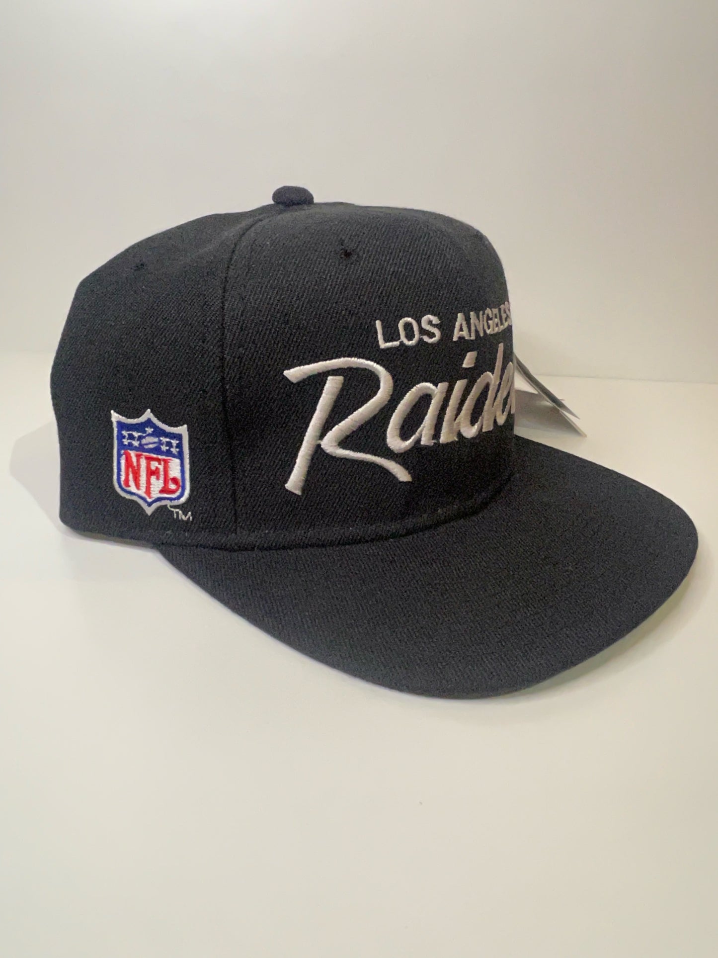 "DS" VINTAGE 90s LOS ANGELES RAIDERS SPORTS SPECIALTIES SCRIPT SNAPBACK HAT