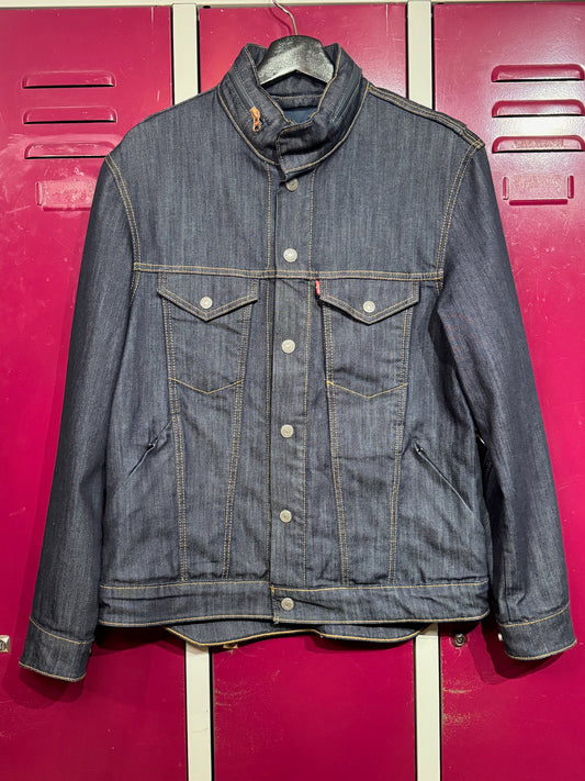 LEVI'S COMMUTER TRUCKER DENIM JACKET  SZ: M